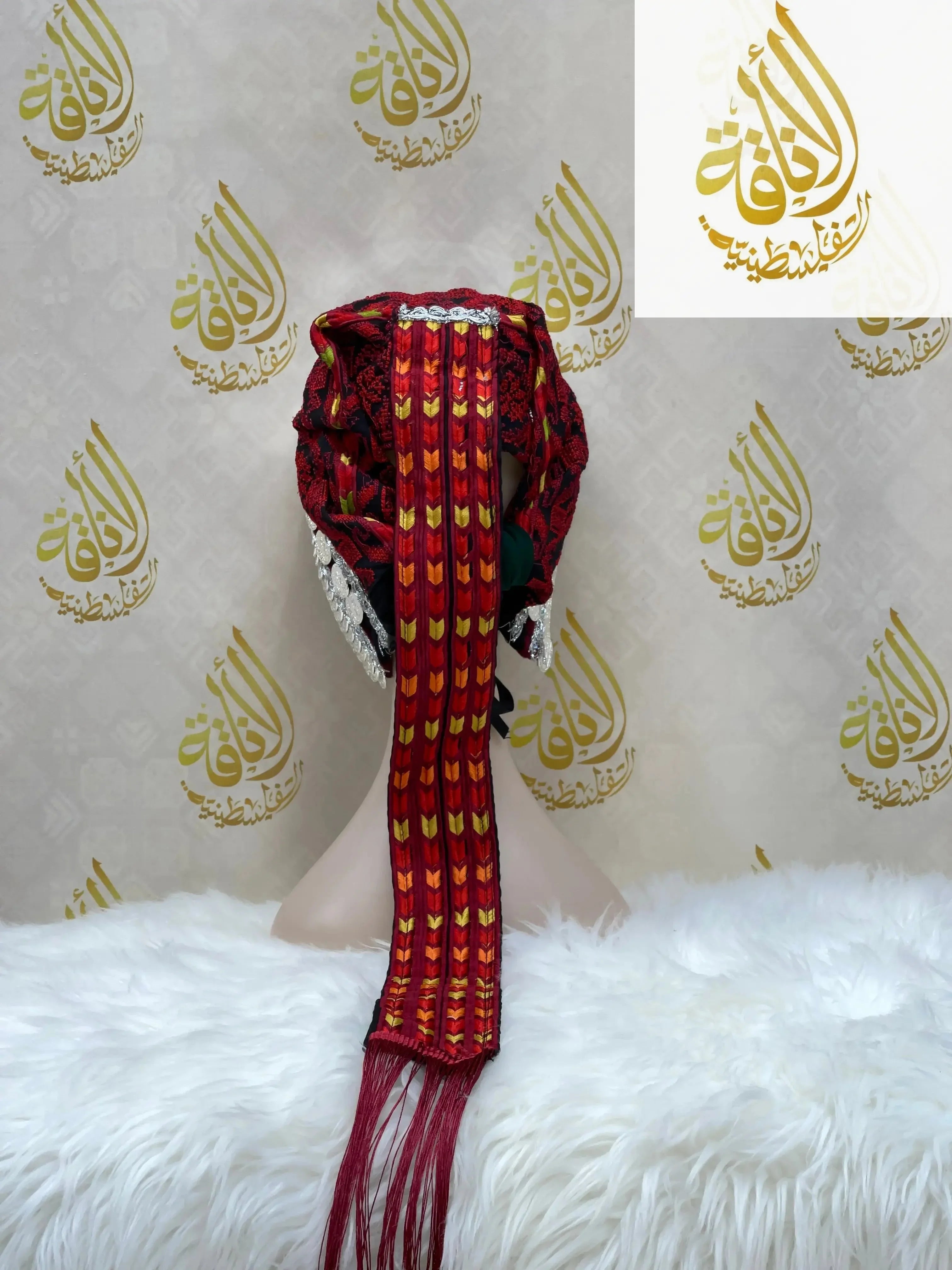 Exquisite Craftsmanship: Authentic Silver Liras Awka Palestinian Elegance