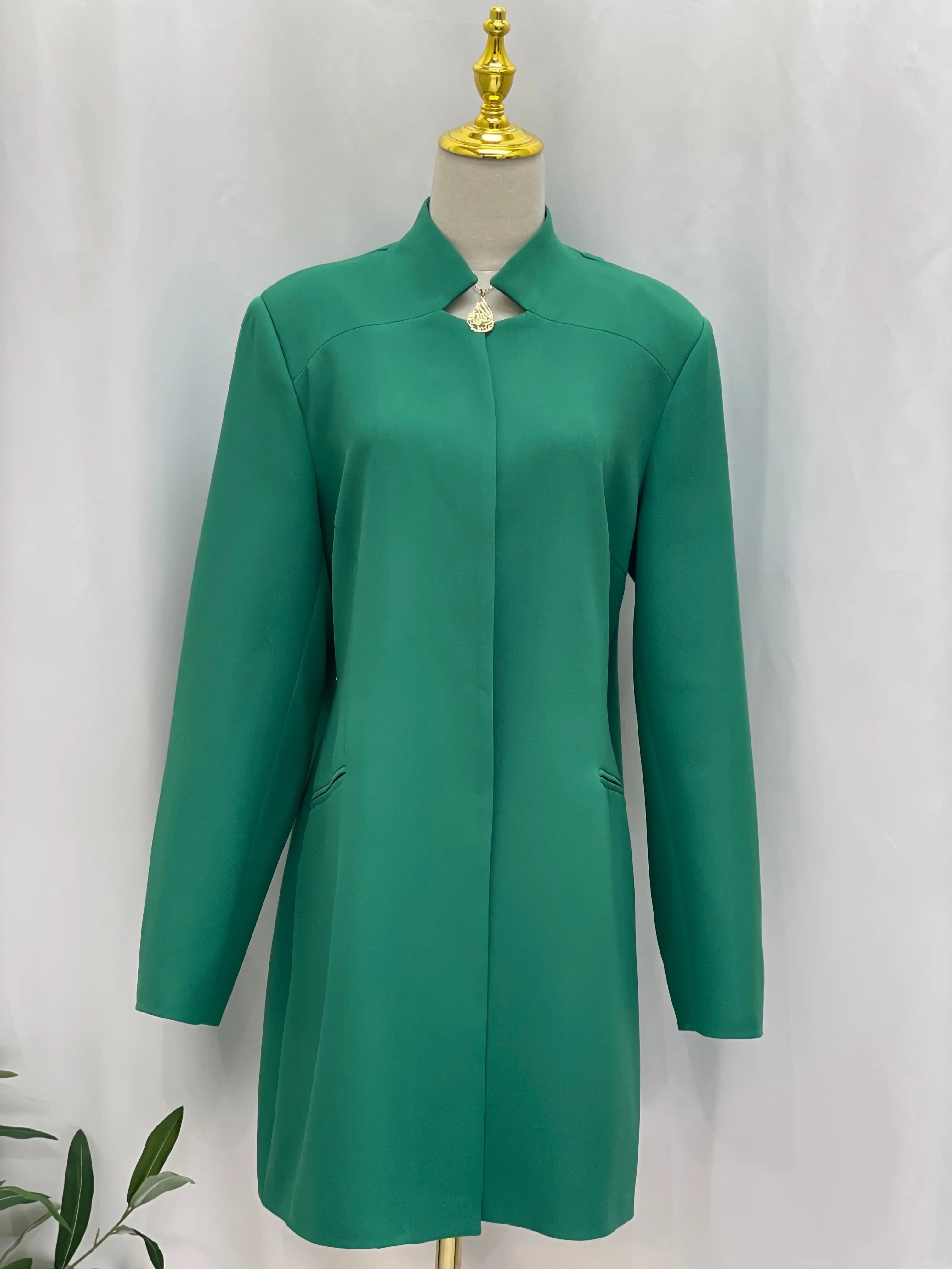 Sleek Sophistication: The Long Blazer Palestinian Elegance