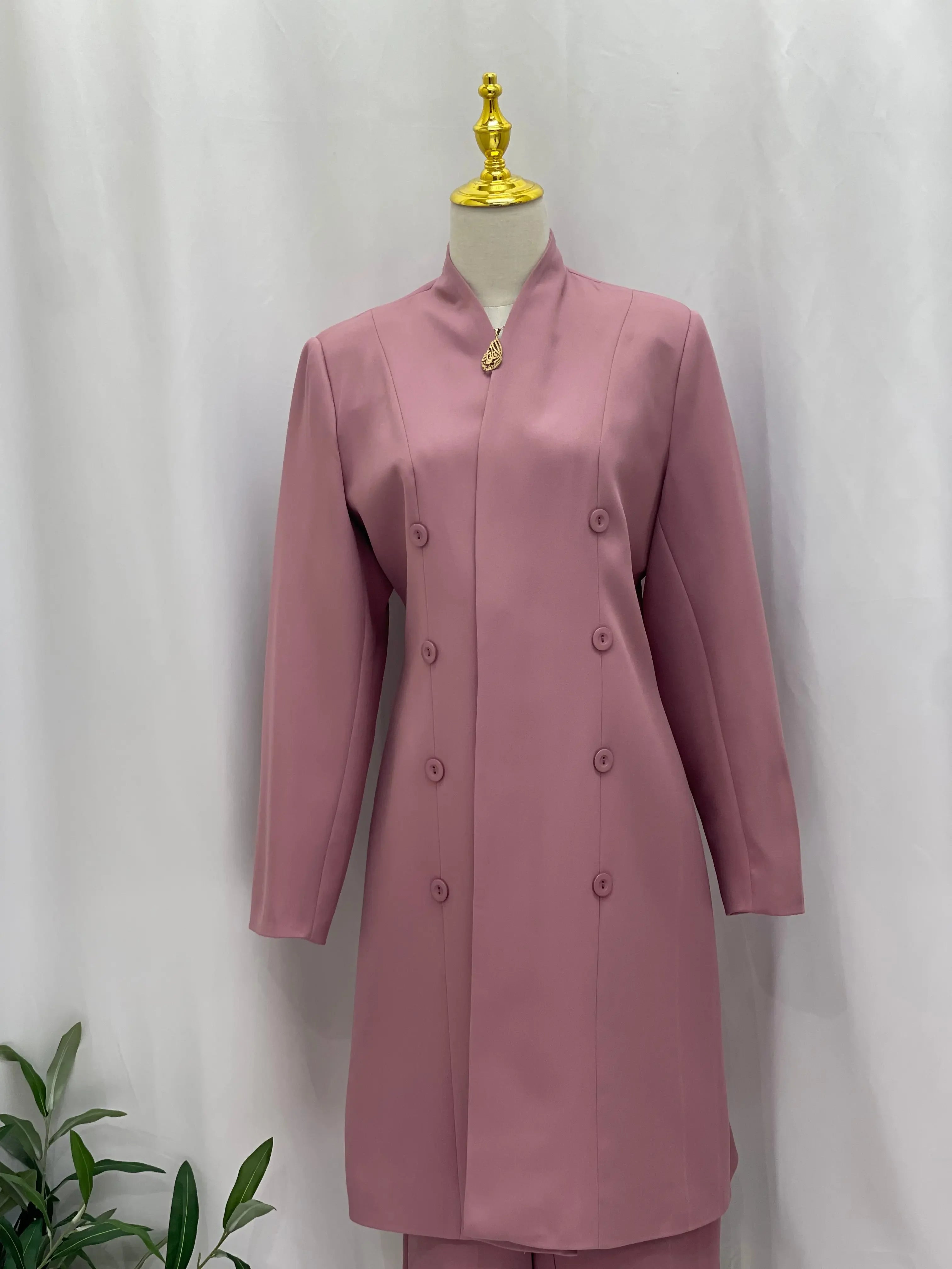 Professional Elegance: Formal Suits Palestinian Elegance