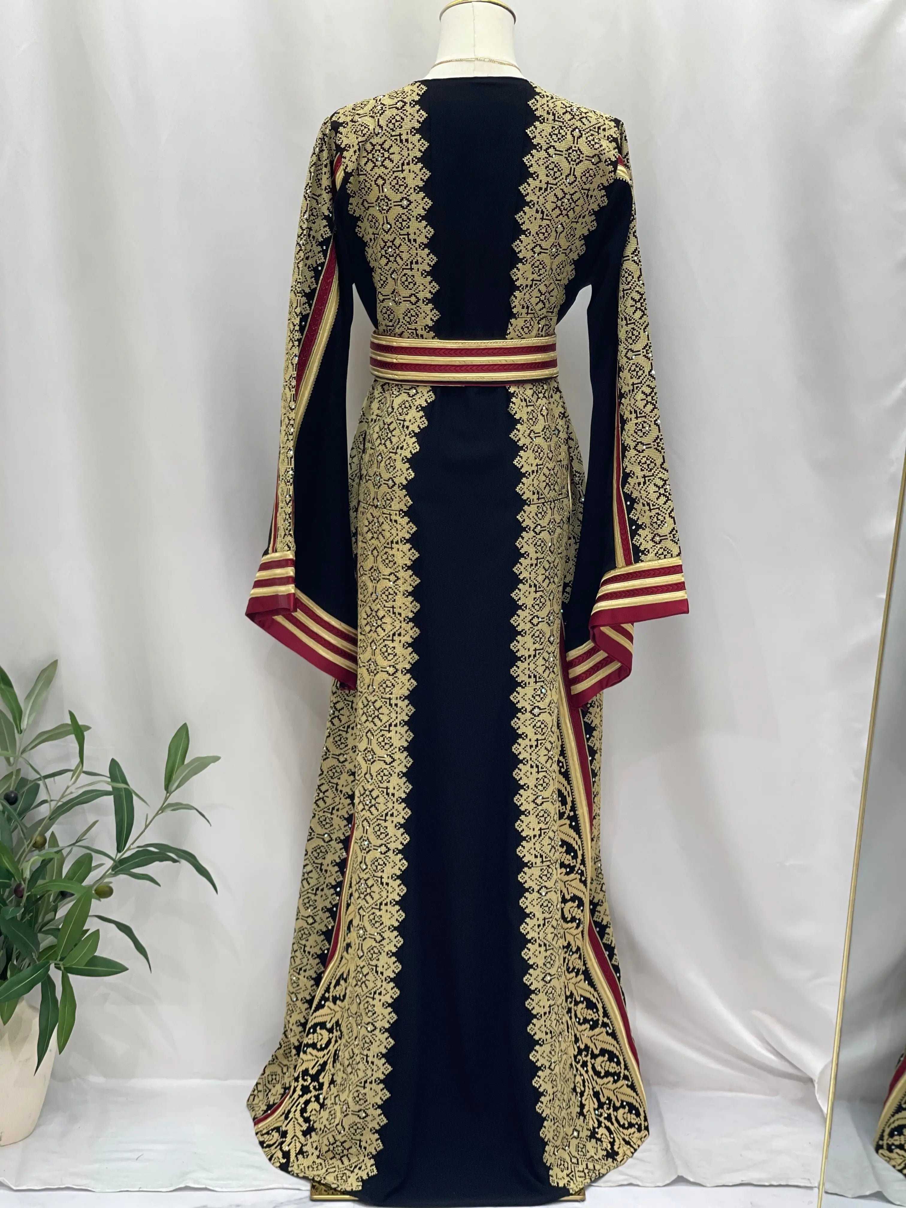 Embroidered Black Gold Thoub - Elegance & Tradition Palestinian Elegance
