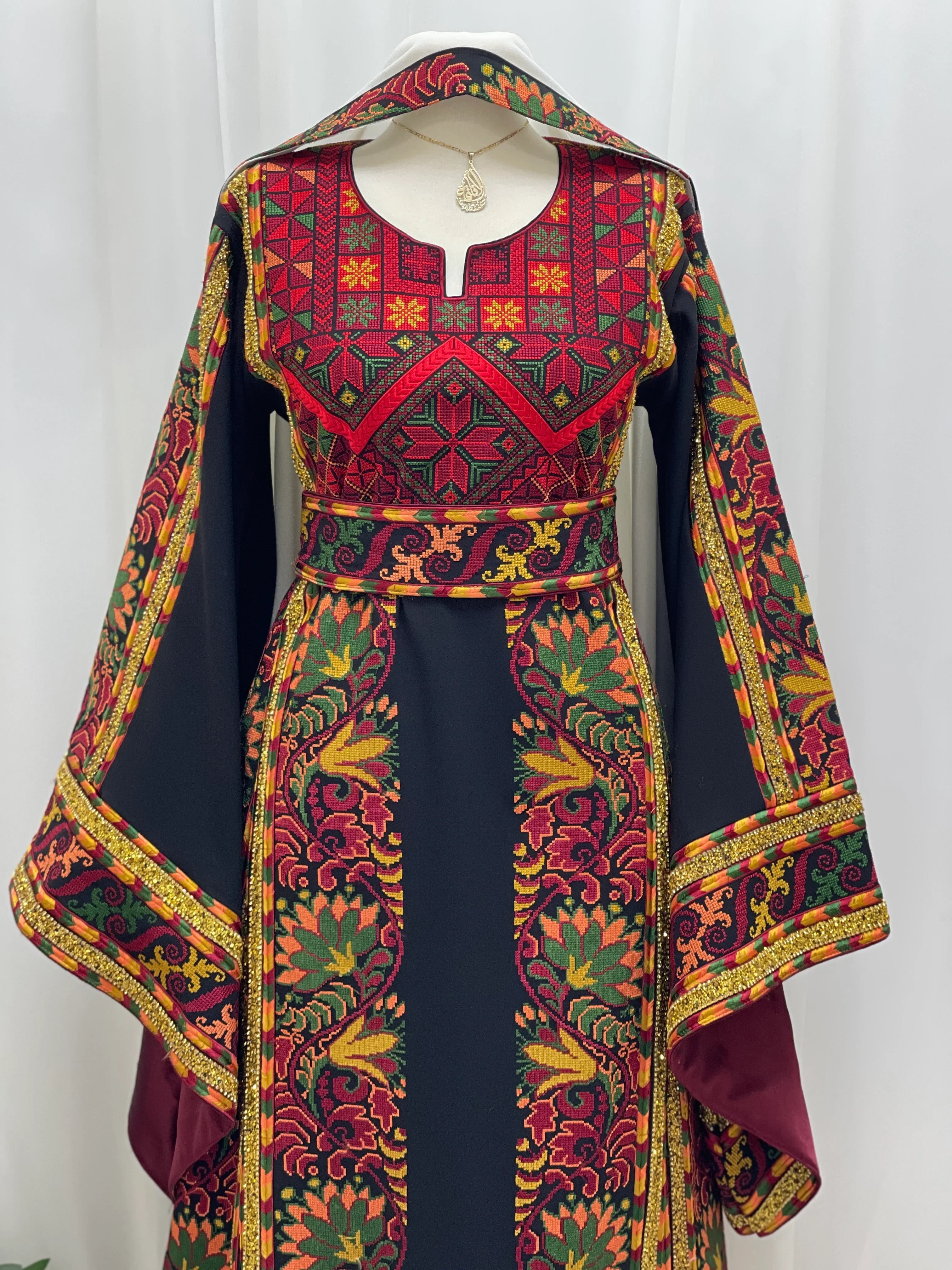 Sultanah Noir Couture Thobe-elegant couture piece designed