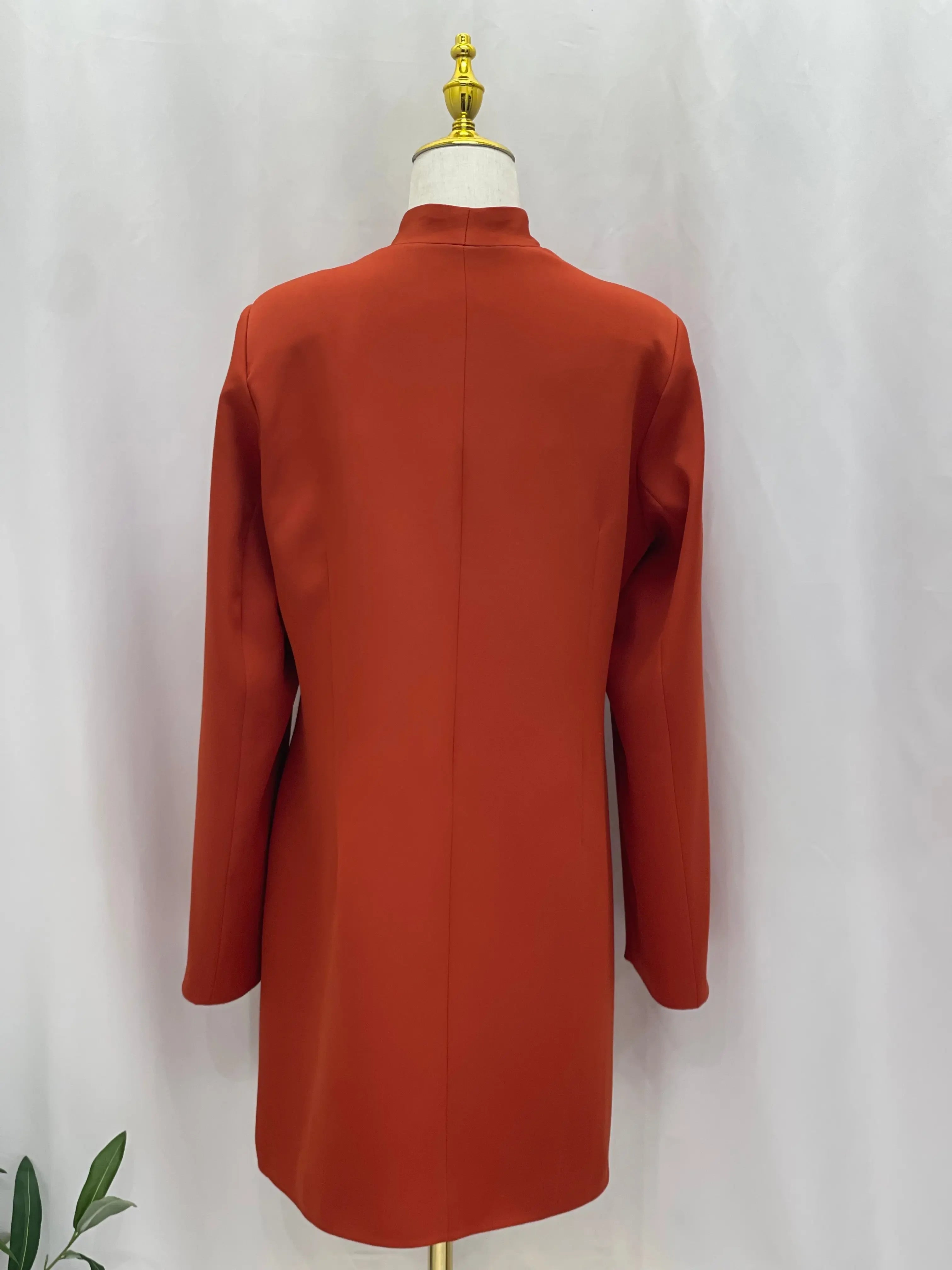 Sleek Sophistication: The Long Blazer Palestinian Elegance