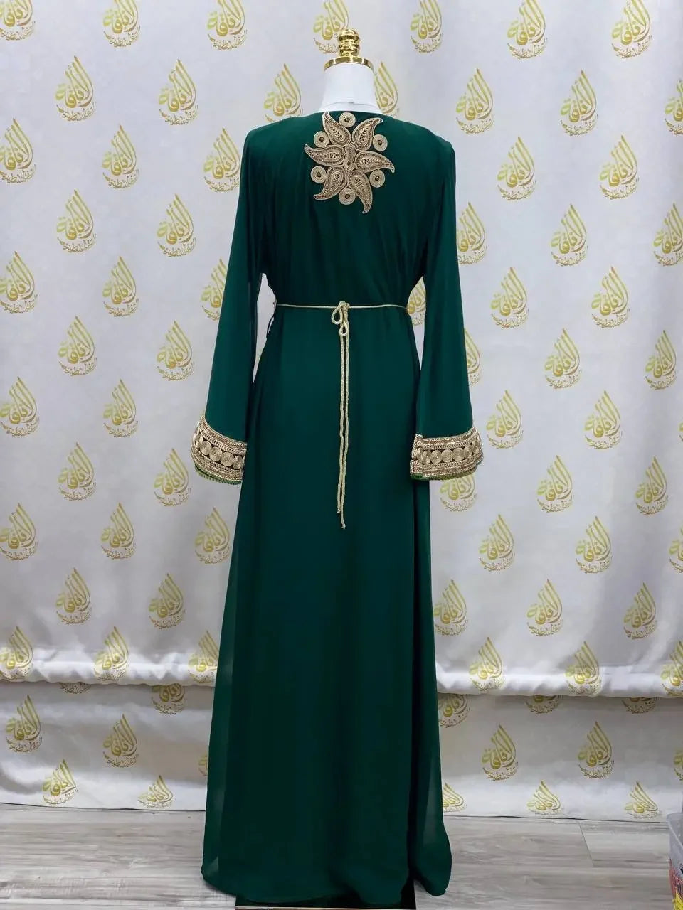 Unique Kaftan: Standout Style and Comfort - Palestinian Elegance