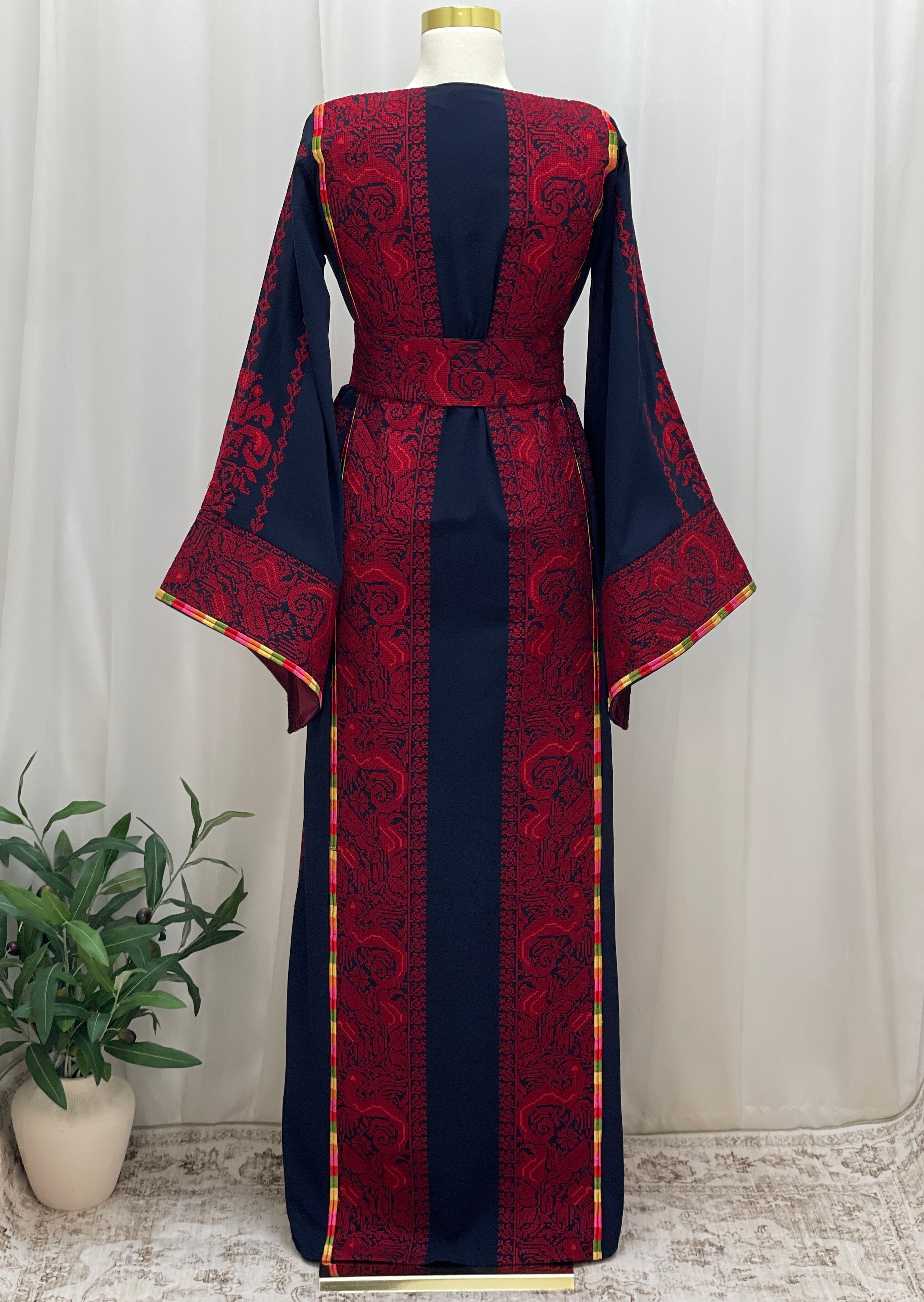 Dragon Heritage Embroidered Thobe