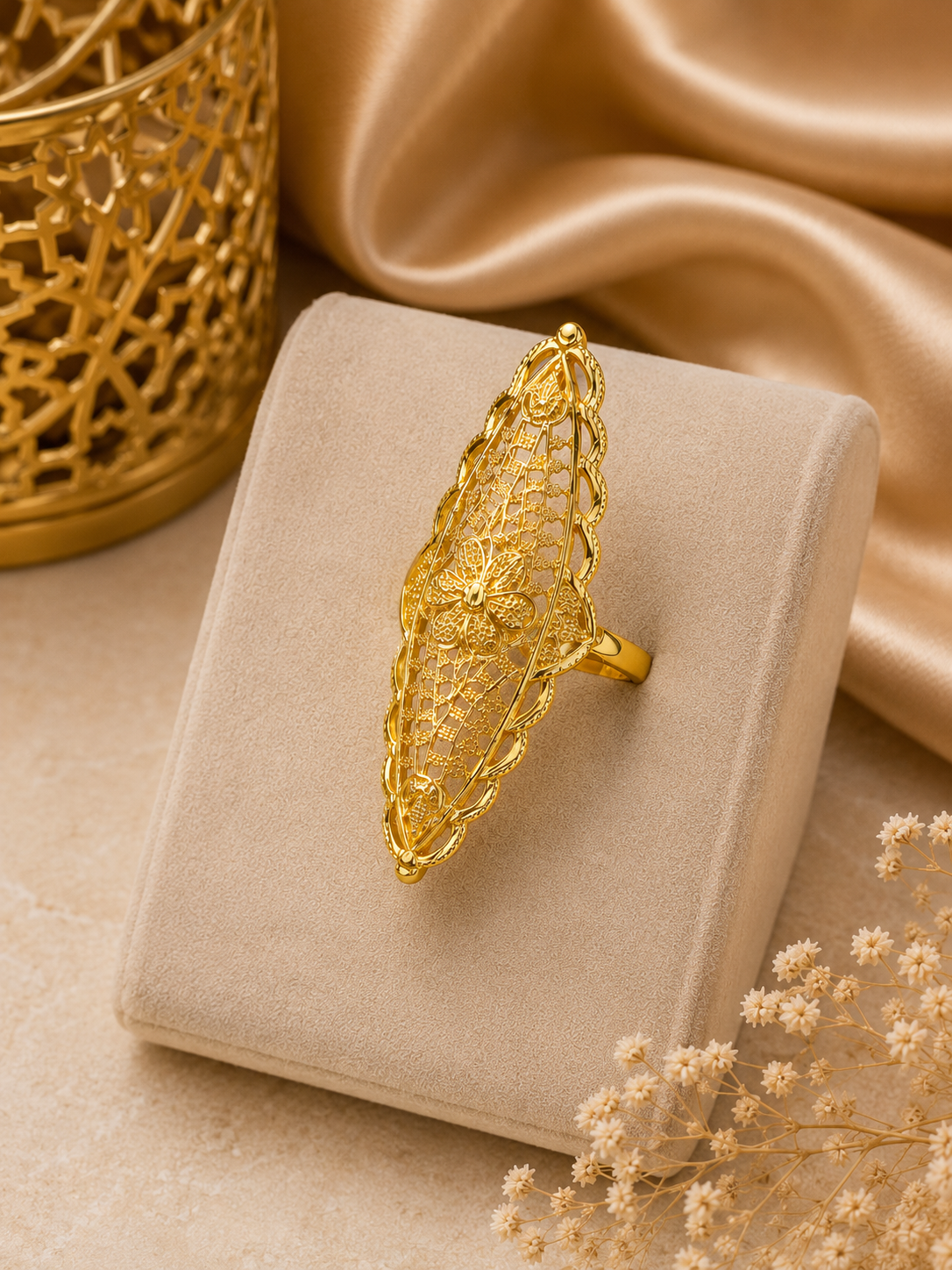 Floral Filigree Gold Ring