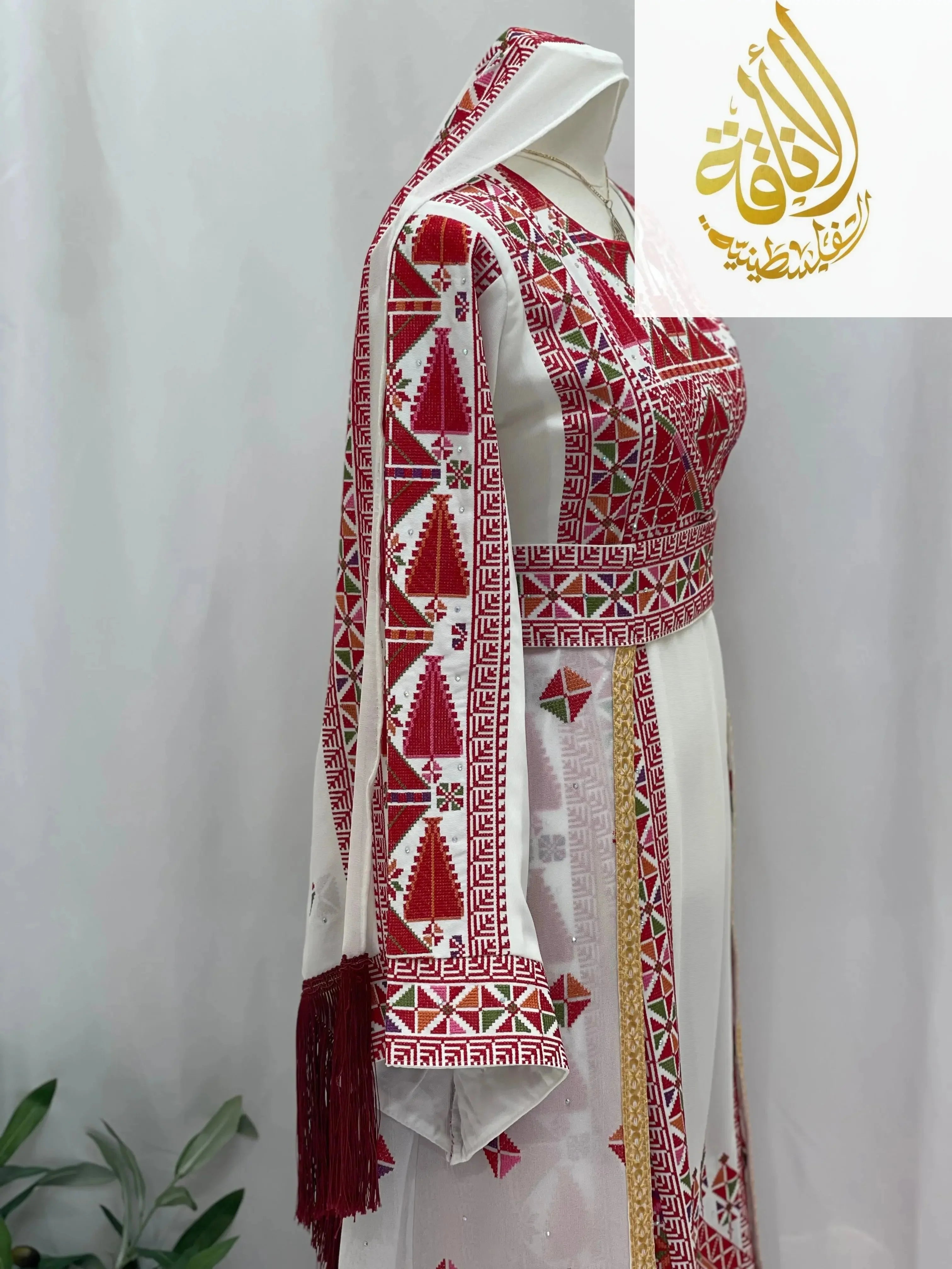 Falahi thoub with overskirt Embroidered Dress and khirka - Palestinian Elegance