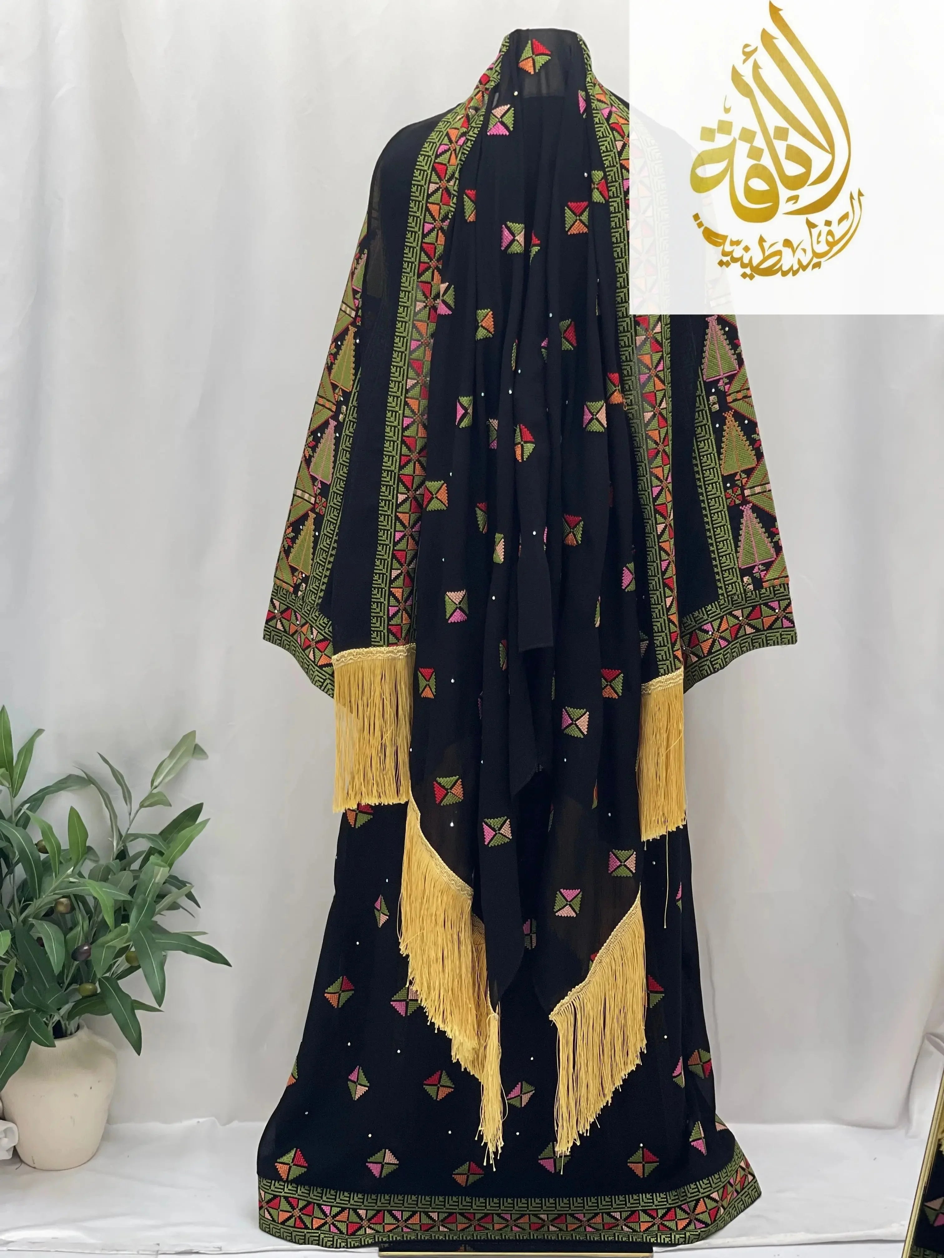 Falahi thoub with overskirt Embroidered Dress and khirka - Palestinian Elegance