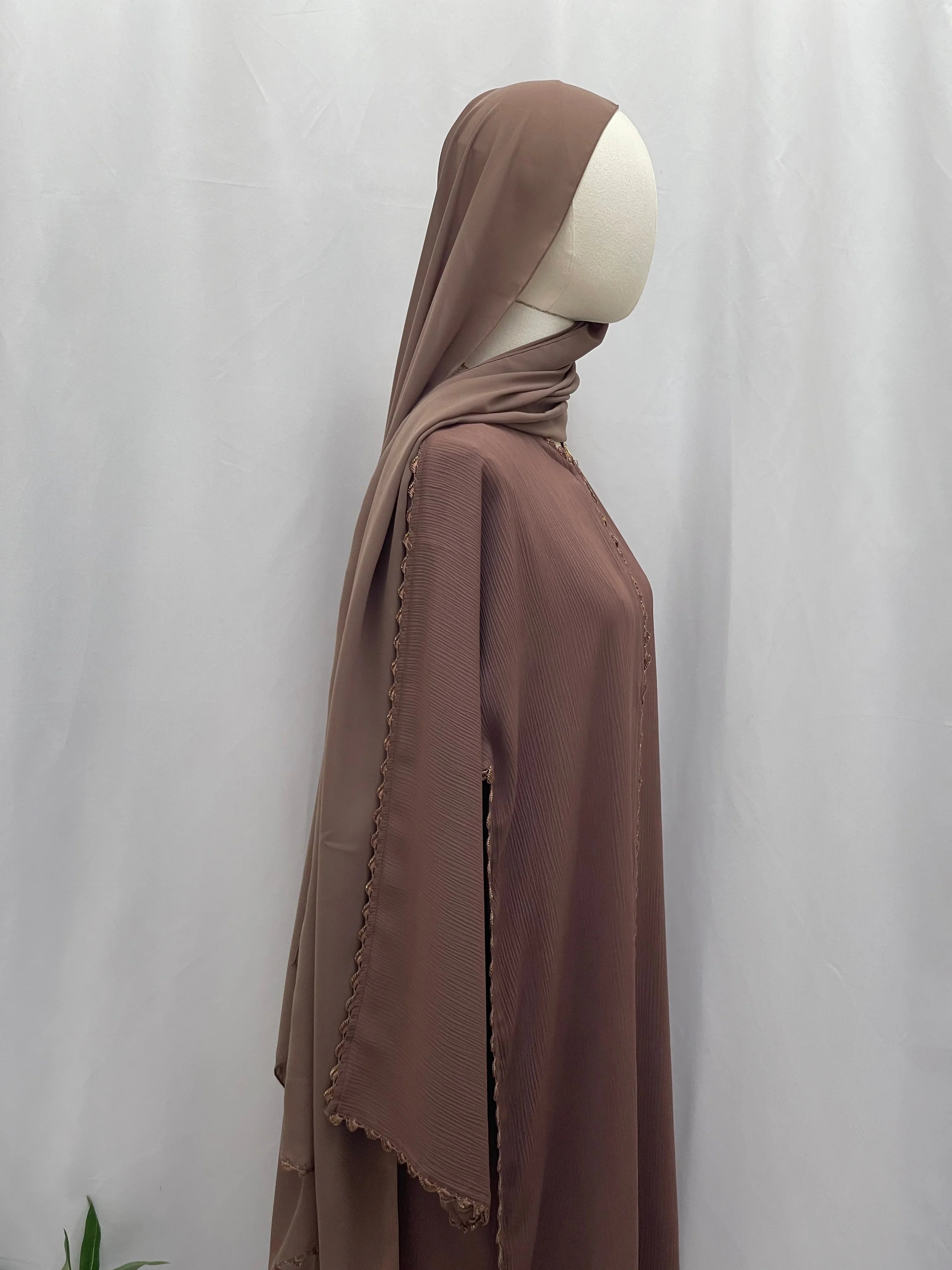 Ghosoon Abaya A luxurious Dubai Design Unique Modest Styles - Palestinian Elegance