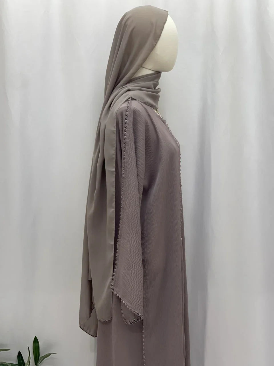 Ghosoon Abaya A luxurious Dubai Design Unique Modest Styles - Palestinian Elegance