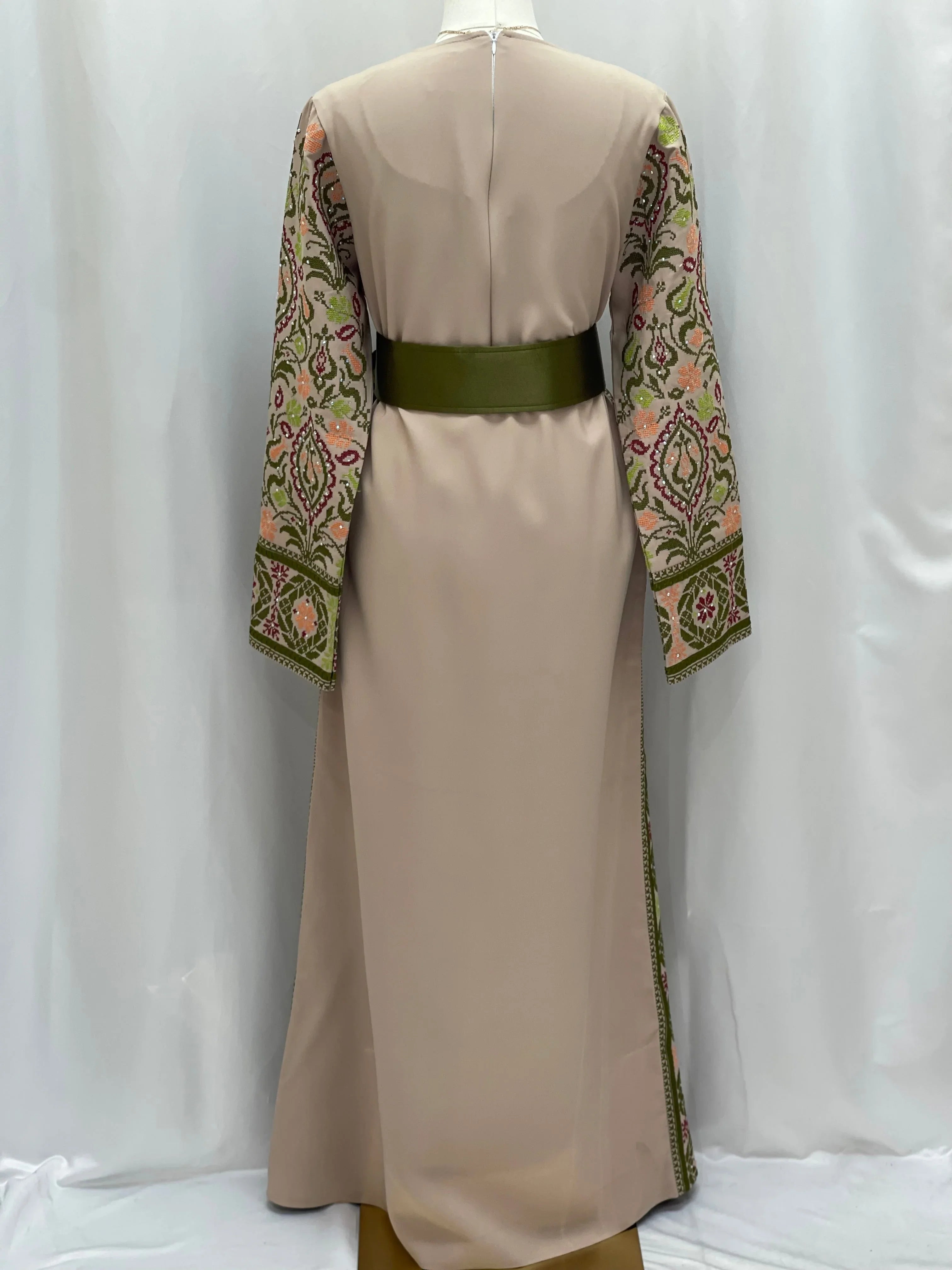 Back view of the Green Ruby Embroidered Thobe featuring intricate embroidery and a stylish design