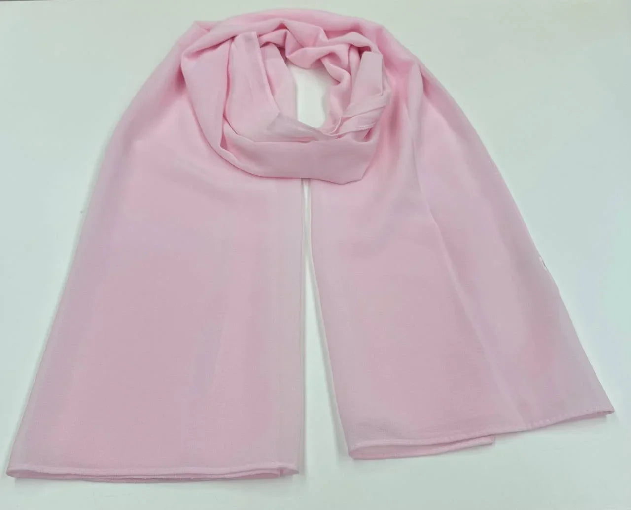 High Quality Chiffon Hijab in Soft Pink for Elegant and Stylish Wear