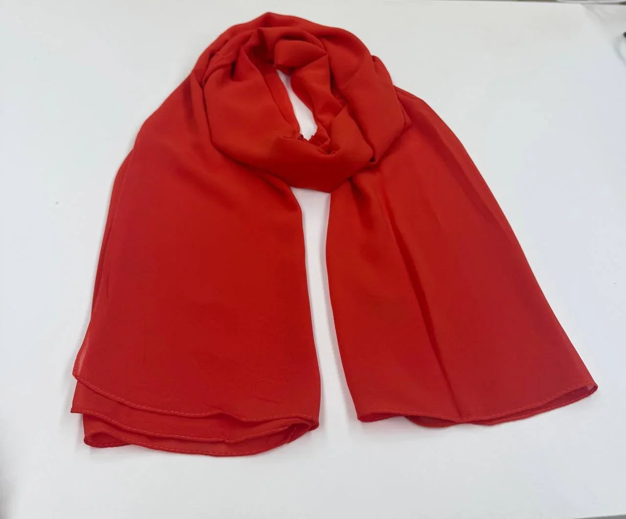 High Quality Chiffon Hjiab: Gives Your Outfit A Graceful Touch - Palestinian Elegance