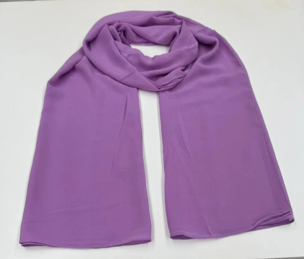 High Quality Chiffon Hjiab: Gives Your Outfit A Graceful Touch - Palestinian Elegance