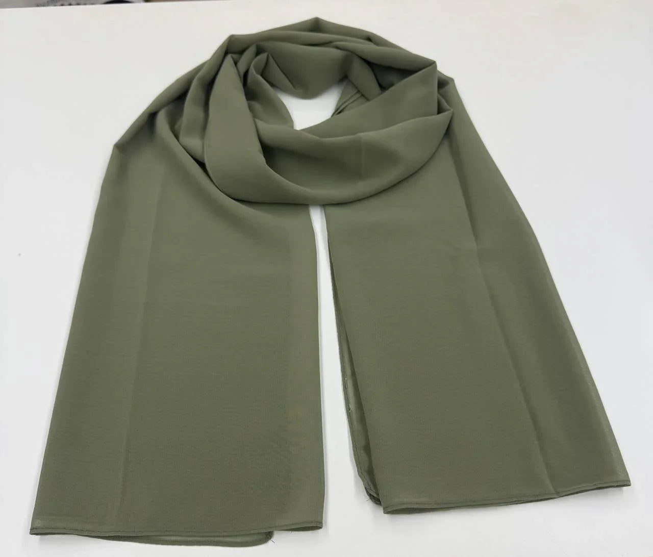 High Quality Chiffon Hjiab: Gives Your Outfit A Graceful Touch - Palestinian Elegance