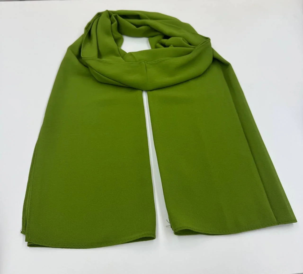 High Quality Chiffon Hjiab: Gives Your Outfit A Graceful Touch - Palestinian Elegance