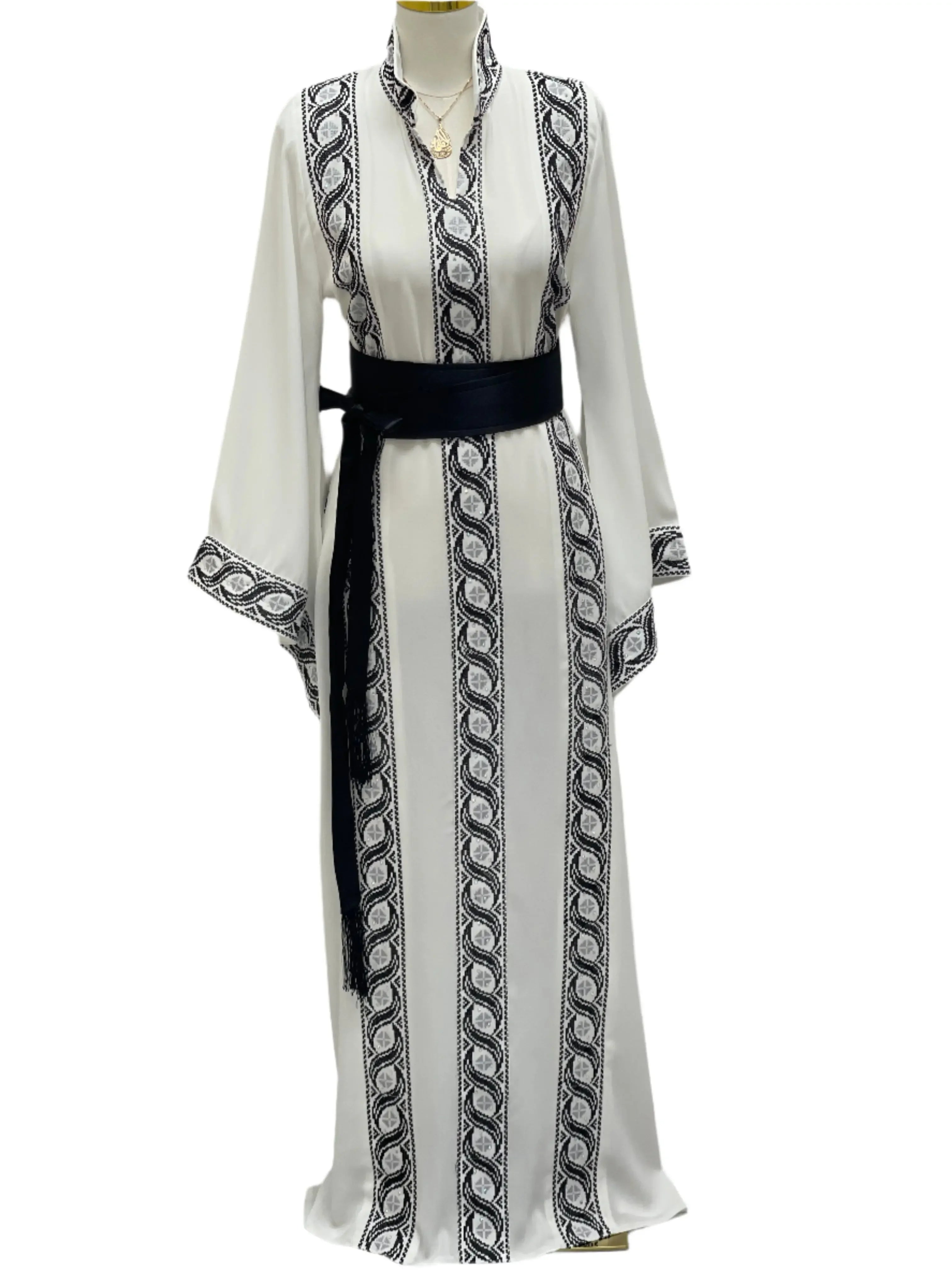 White Black Embroidered Thoub - Elegance & Style Palestinian Elegance