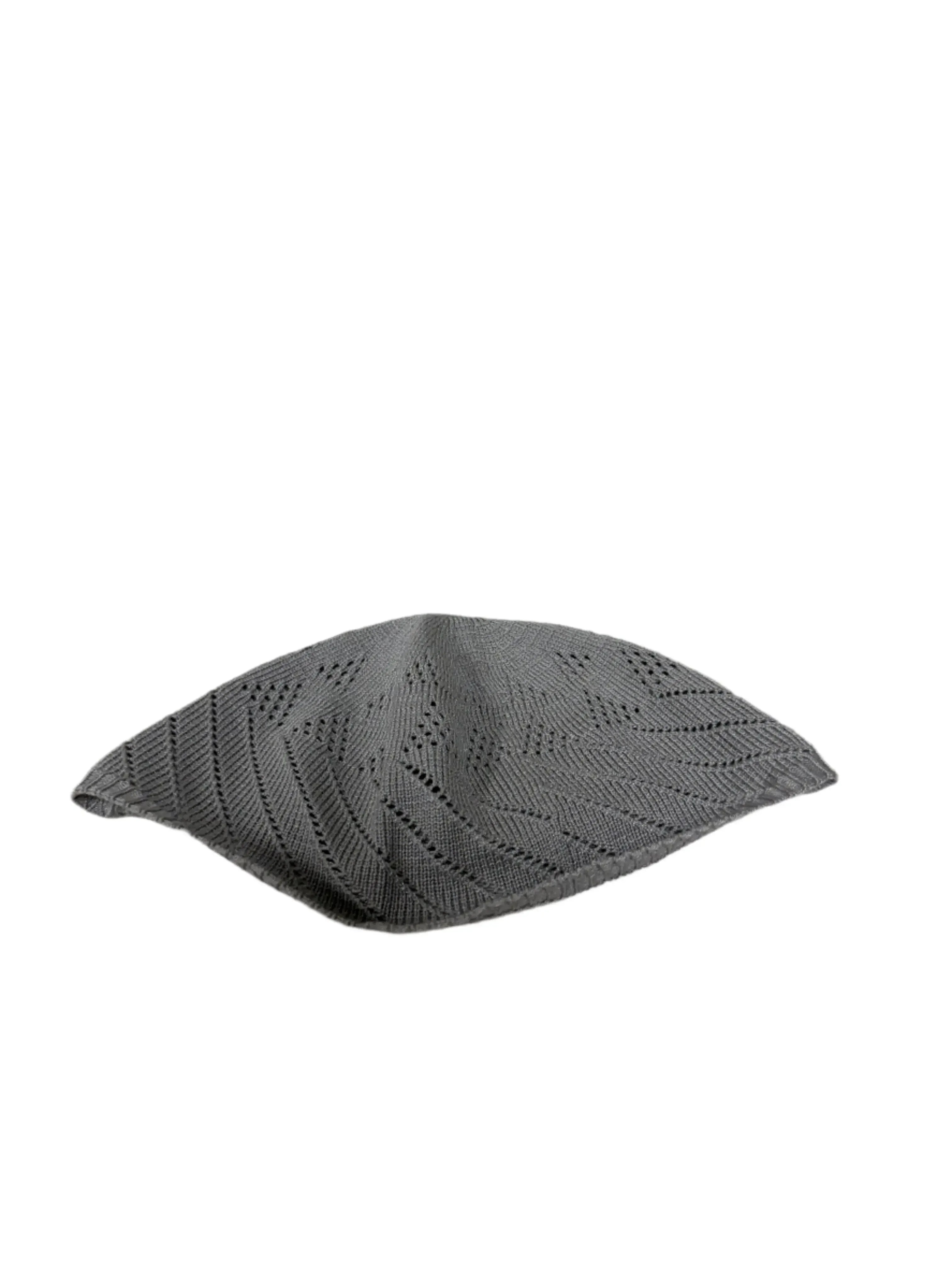 Men's Thin Prayer Cap - Lightweight & High-Quality Palestinian Elegance