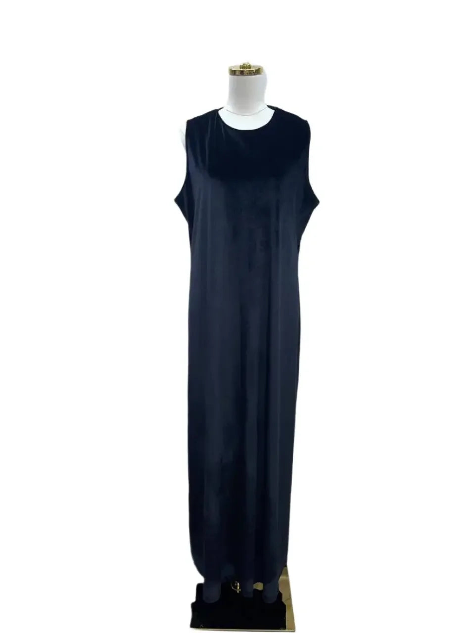 Cut Velvet Maxi Plain Dress: Luxurious Elegance and Iconic Style Palestinian Elegance