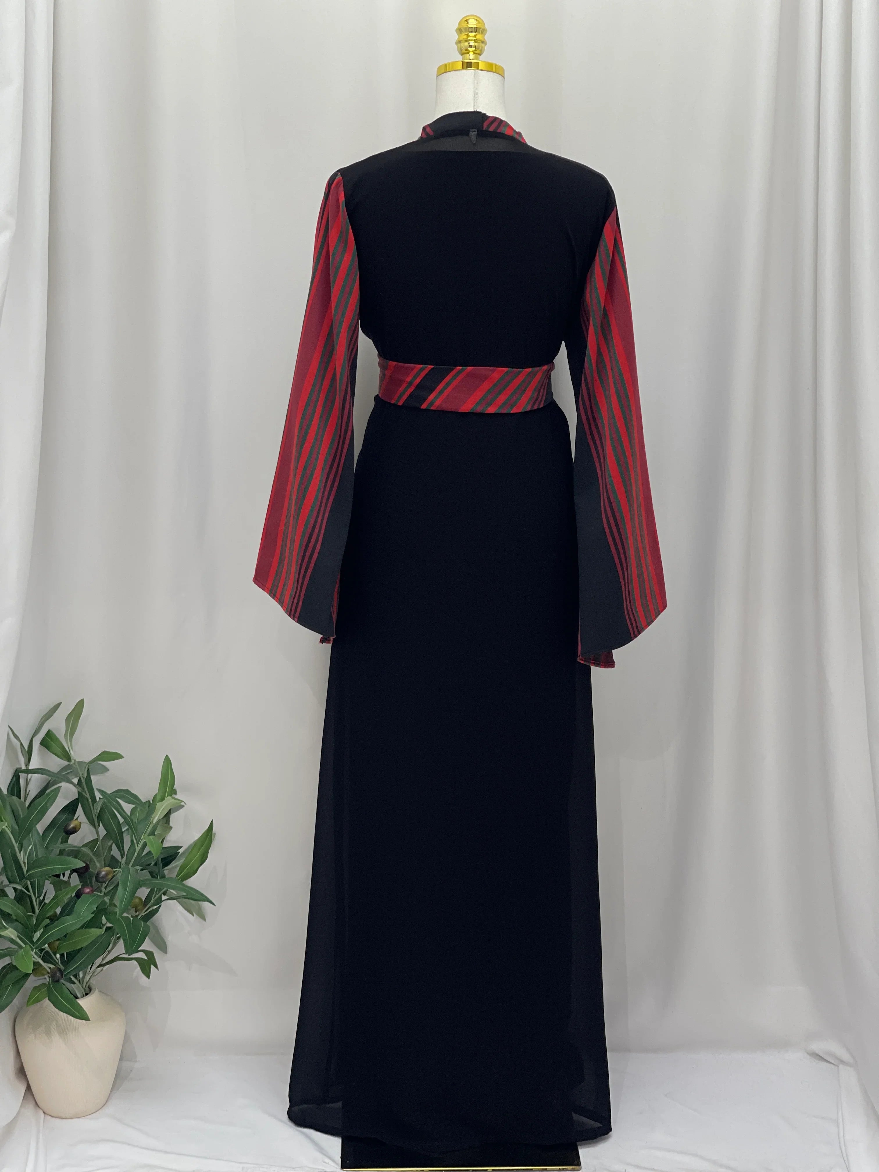 Al-Majdal Embroidered Cardigan