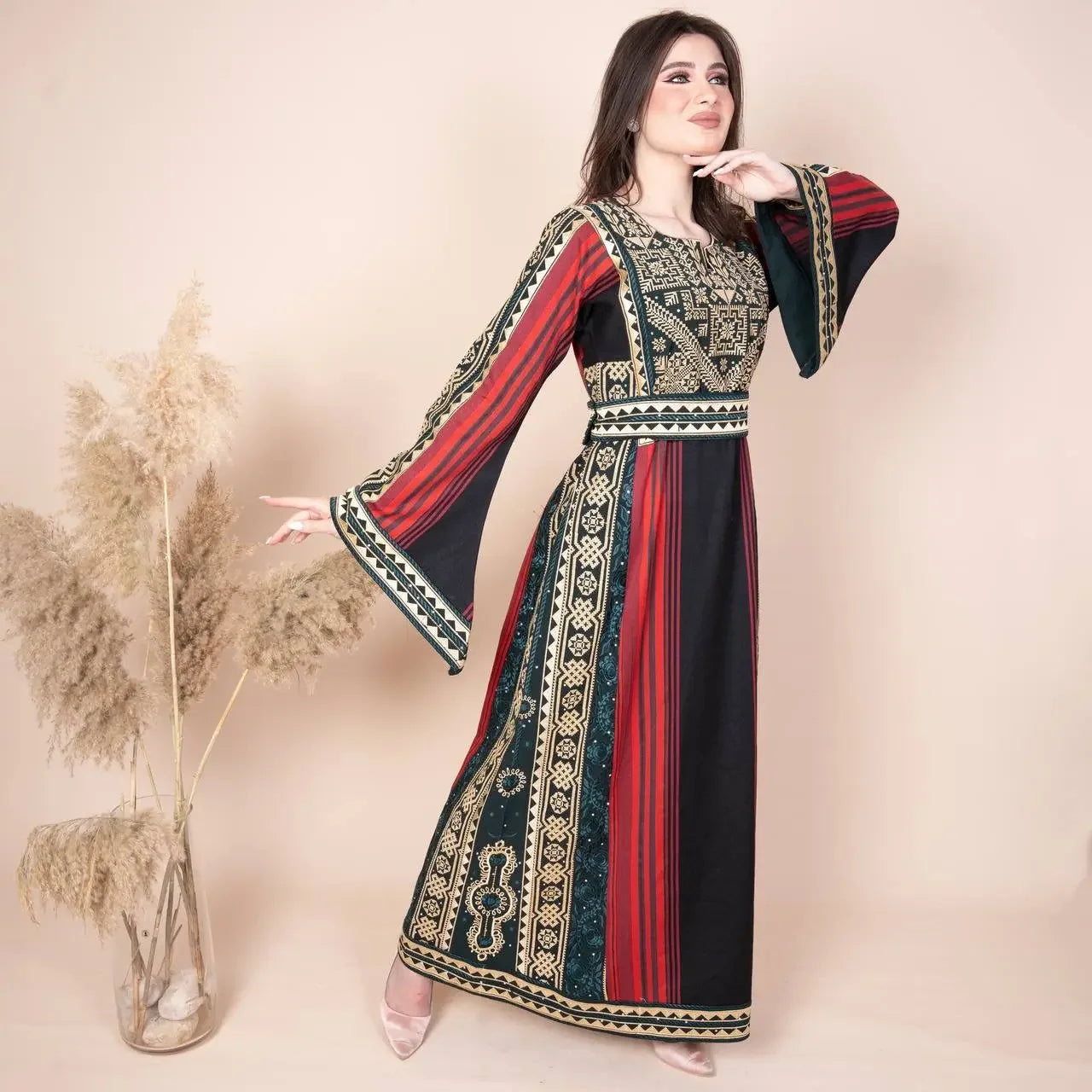 Majdalwi Thoub: Elegance and Comfort in Perfect Harmony - Palestinian Elegance