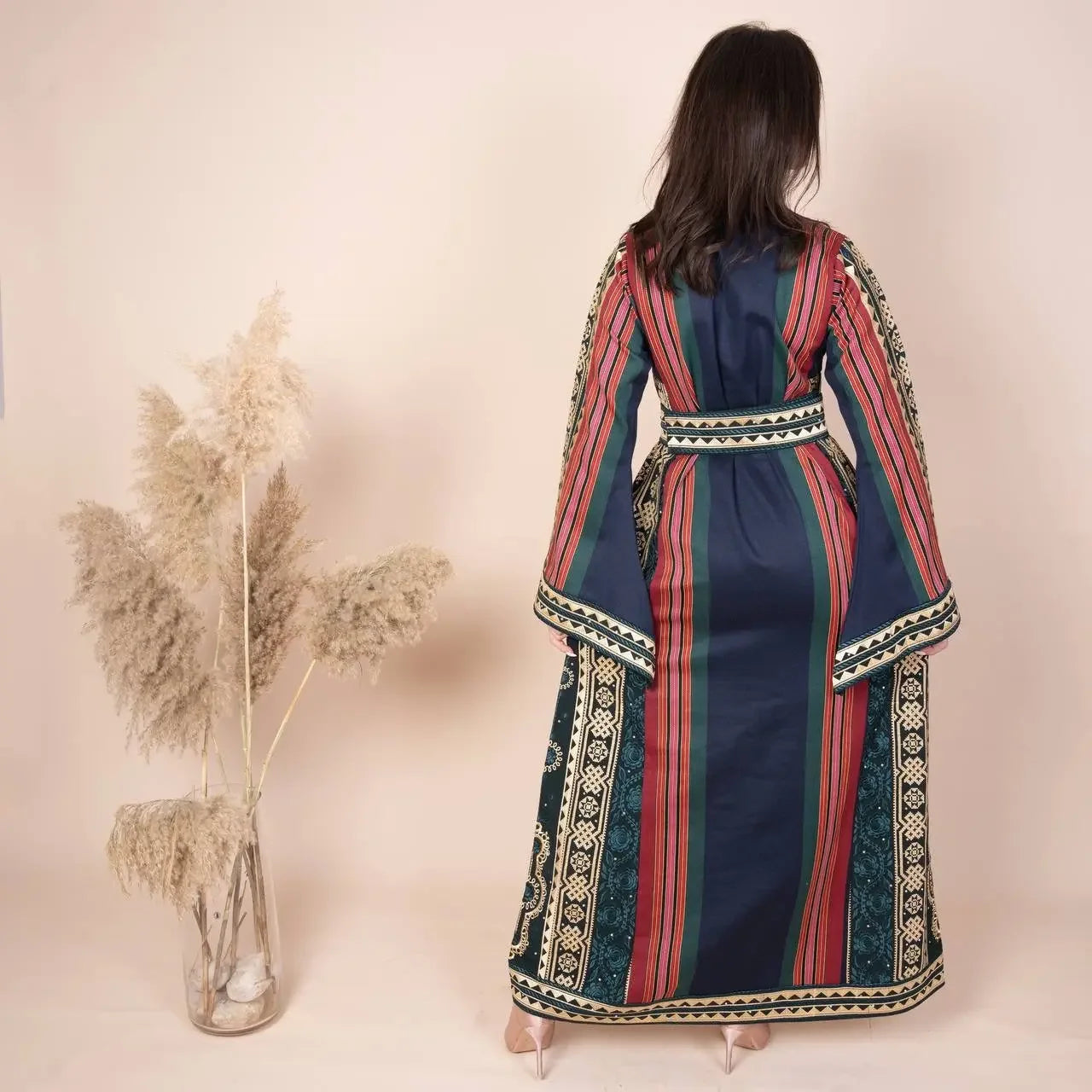 Majdalwi Thoub: Elegance and Comfort in Perfect Harmony - Palestinian Elegance