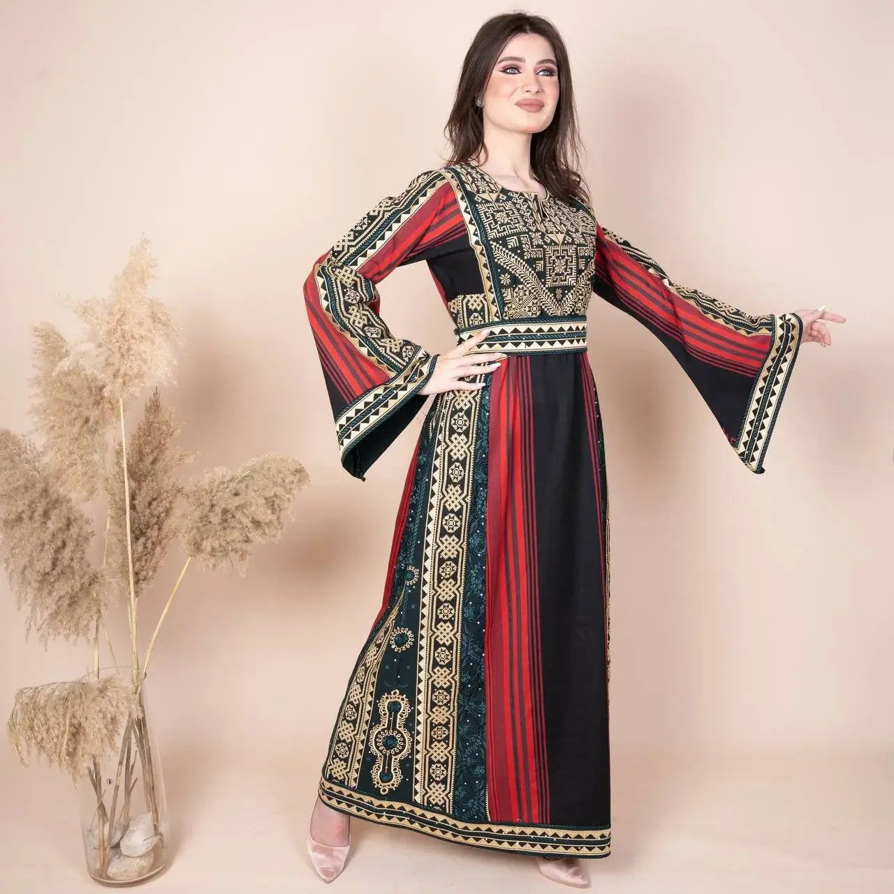 Majdalwi Thoub: Elegance and Comfort in Perfect Harmony - Palestinian Elegance