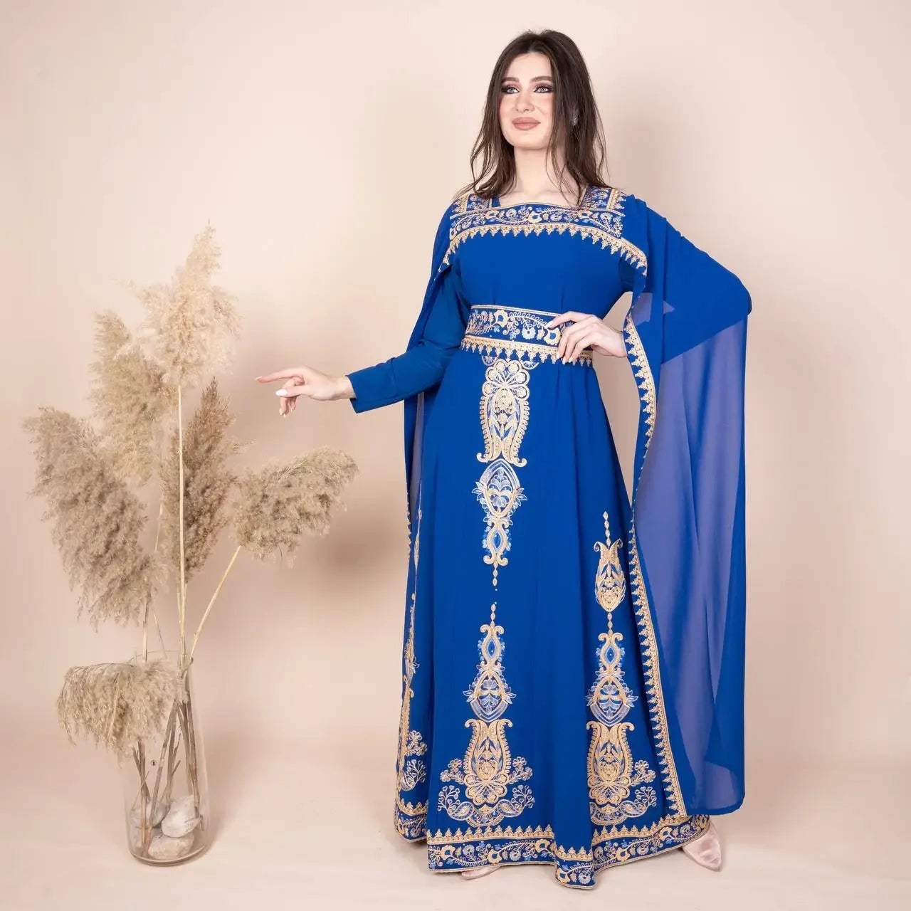 Fatima Kaftan: Luxurious Elegance and Versatile Style Palestinian Elegance