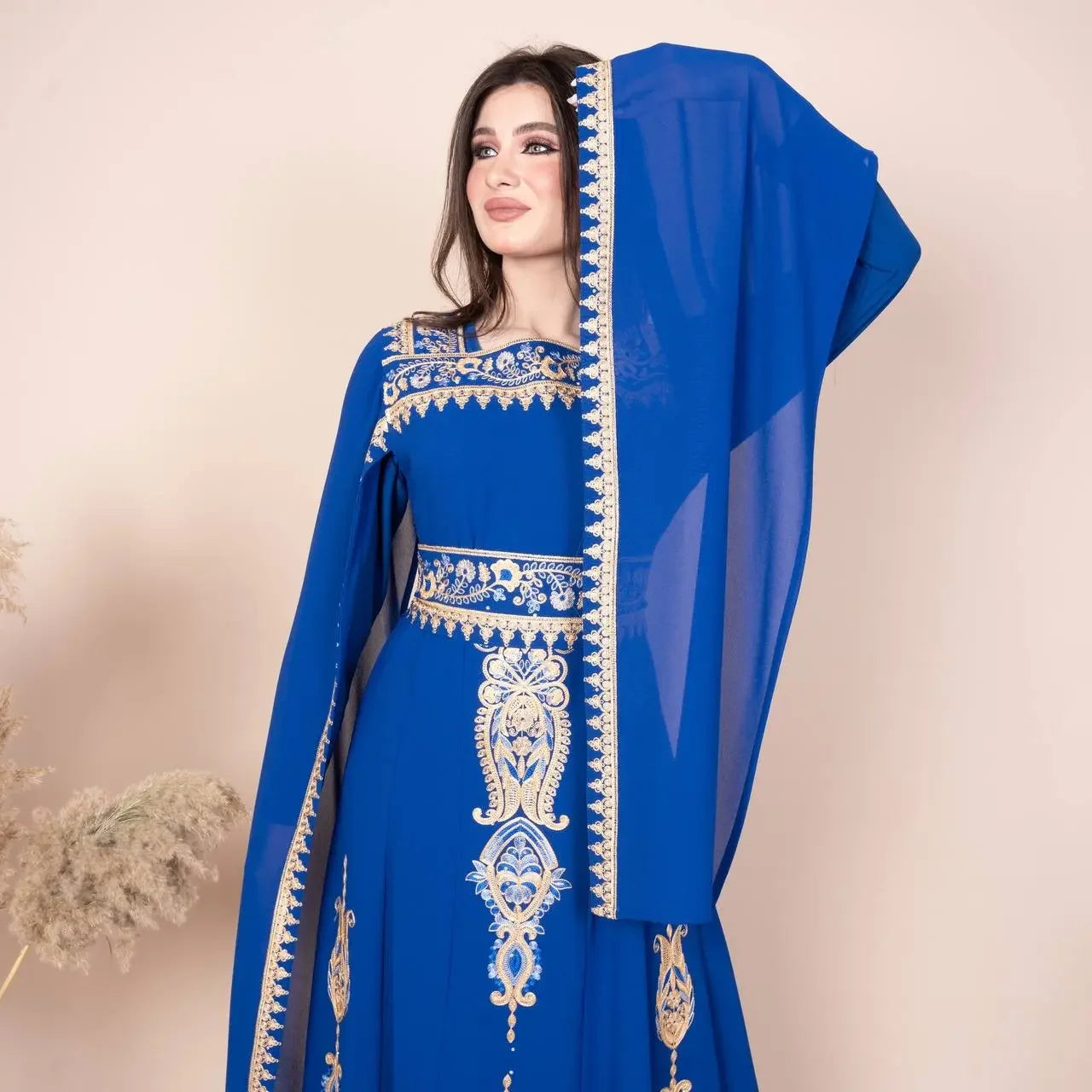 Fatima Kaftan: Luxurious Elegance and Versatile Style Palestinian Elegance