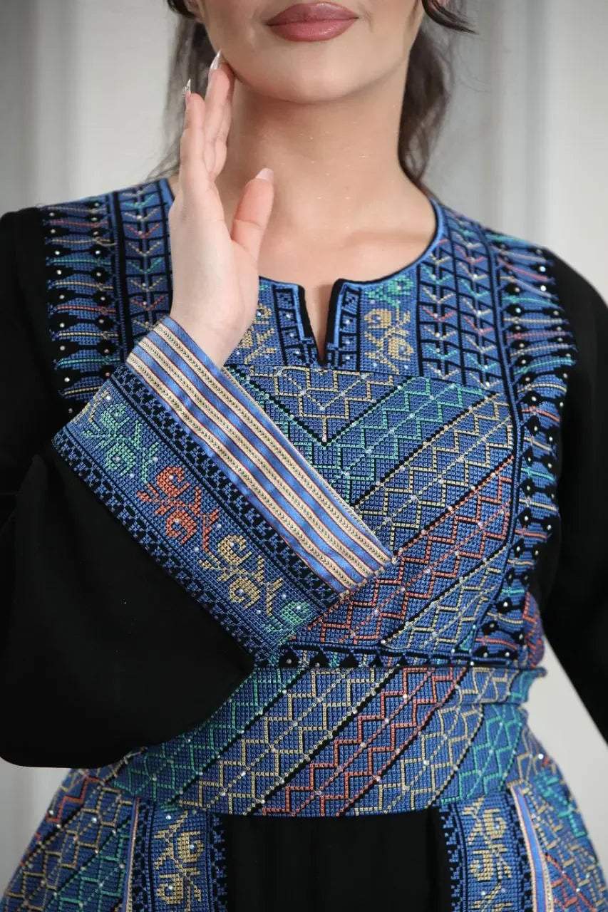 Salma Embroidery Thoub: Elegance and Exquisite Craftsmanship Palestinian Elegance