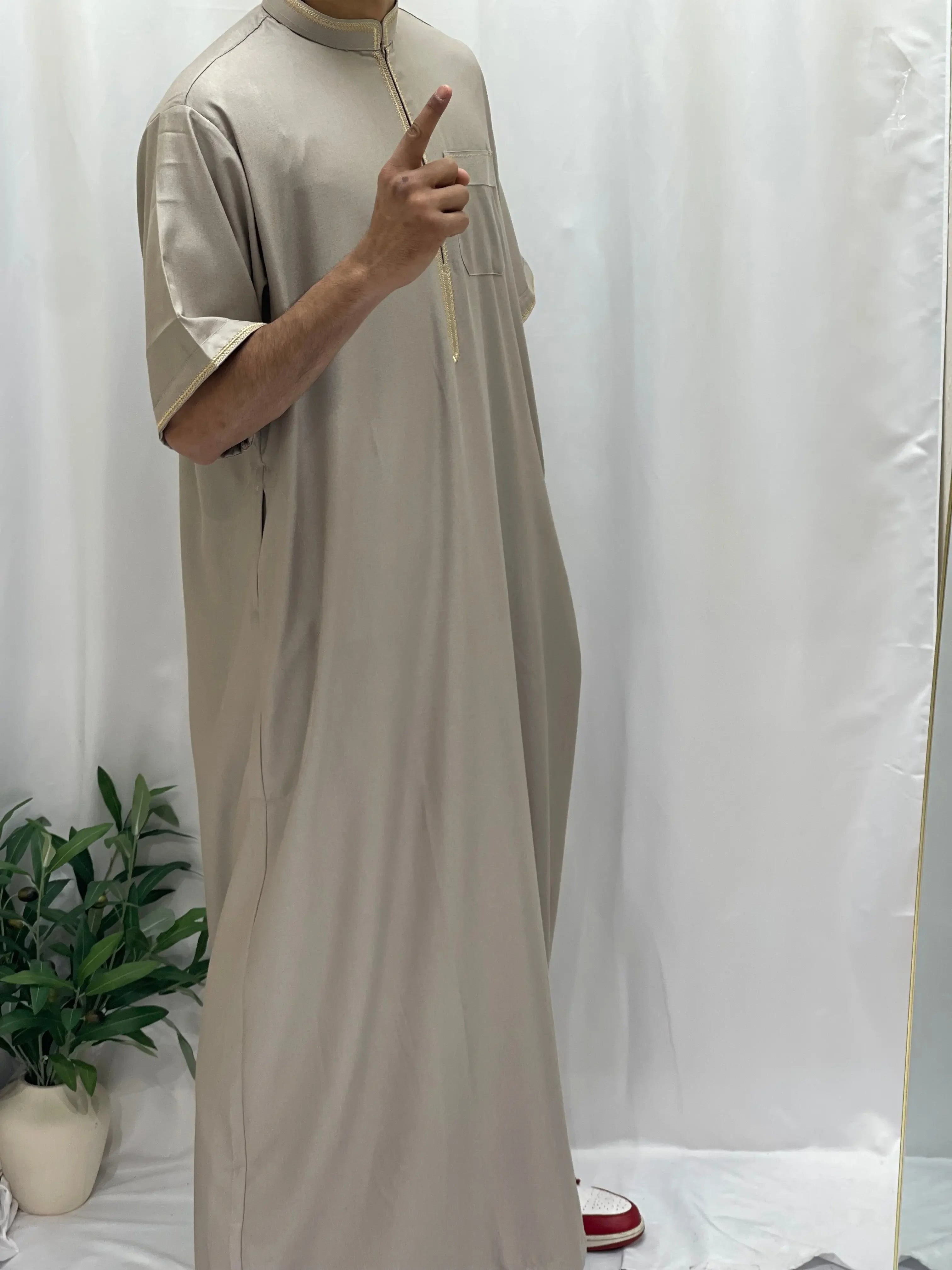 Timeless Elegance: Men's Durable Kaftan Thobe with Gold Details Palestinian Elegance