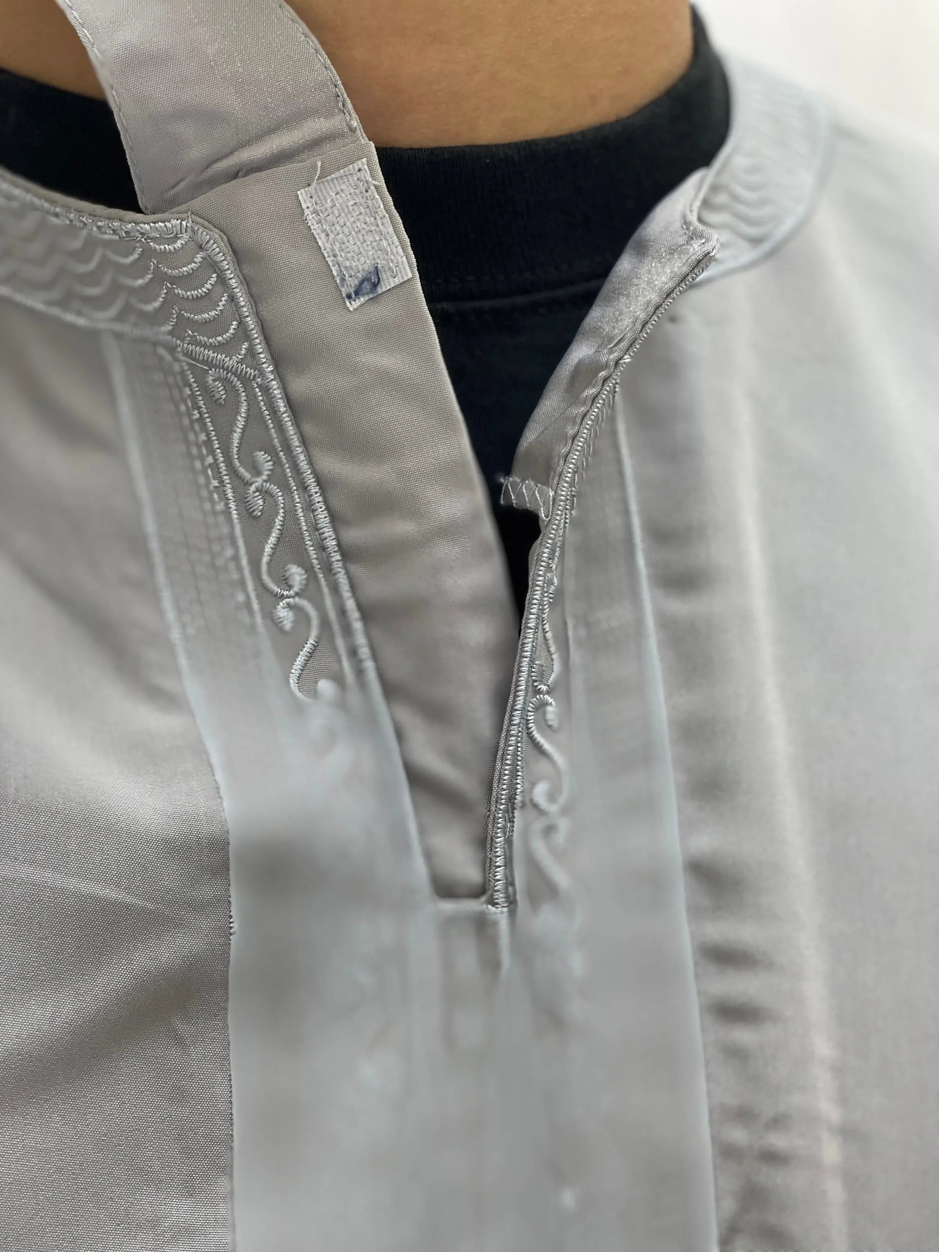 Timeless Comfort: Men's Durable Kaftan Thobe Palestinian Elegance