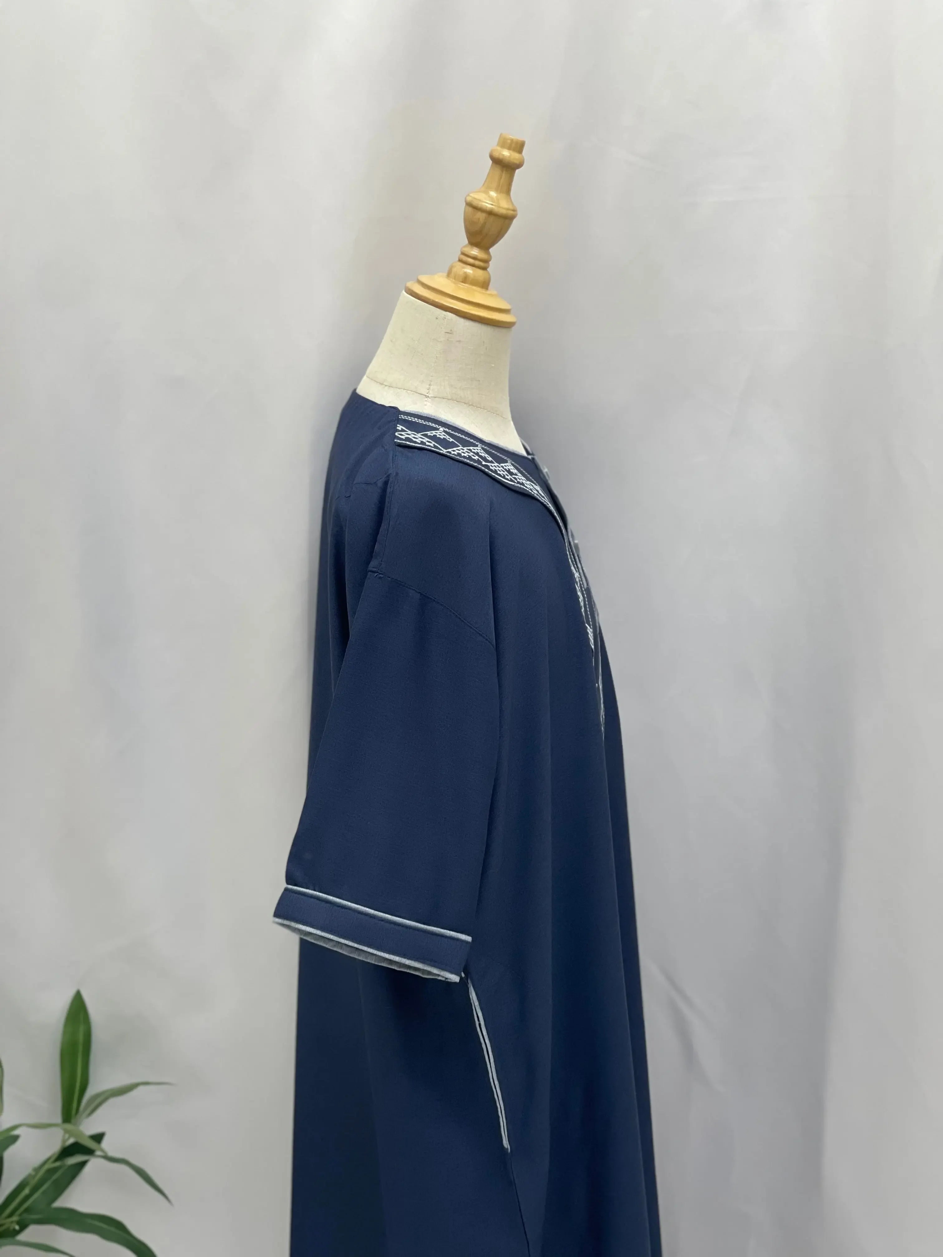 Kids' High-Quality Thobe - Multiple Sizes and Colors Palestinian Elegance