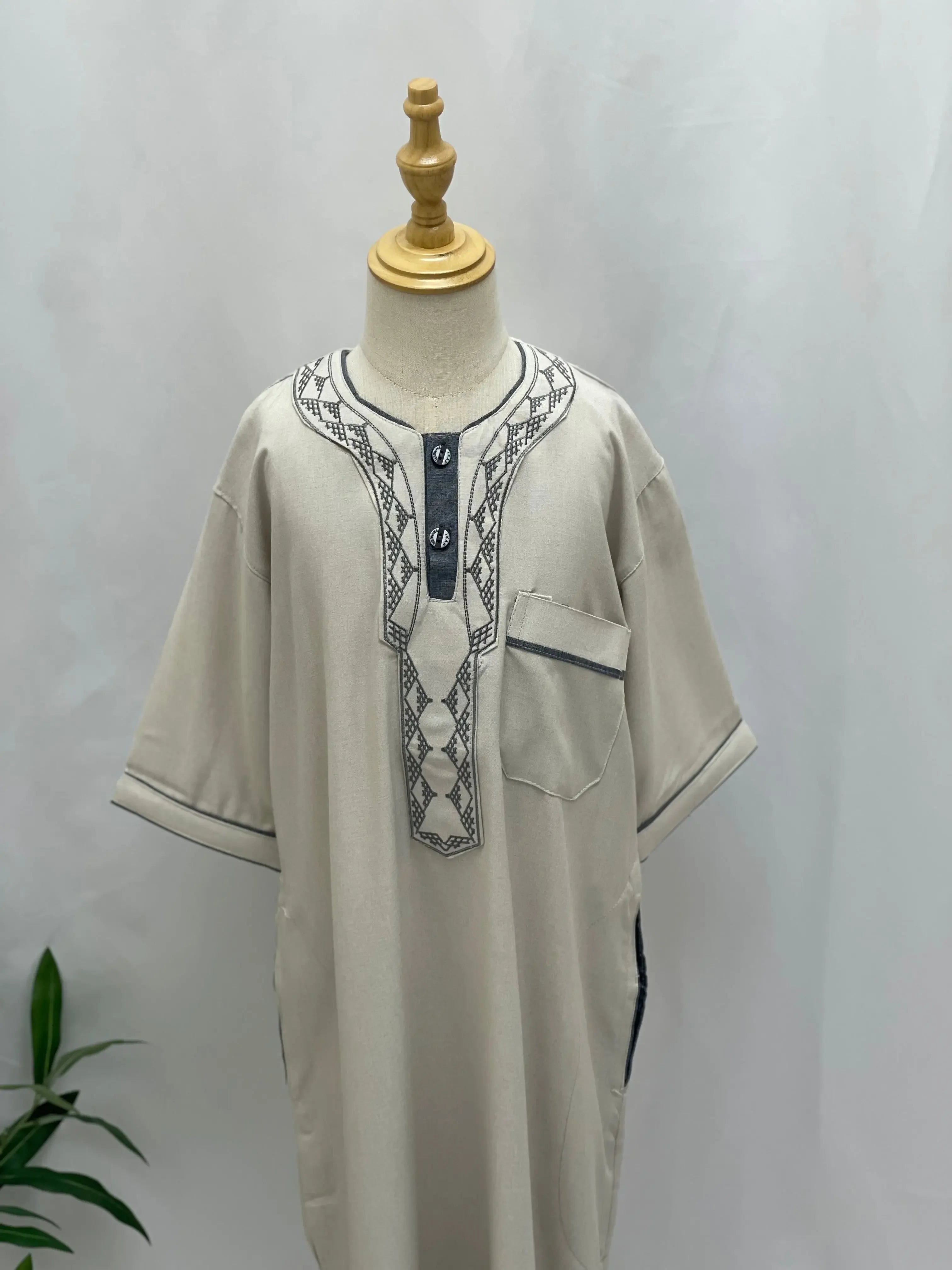 Kids' High-Quality Thobe - Multiple Sizes and Colors Palestinian Elegance