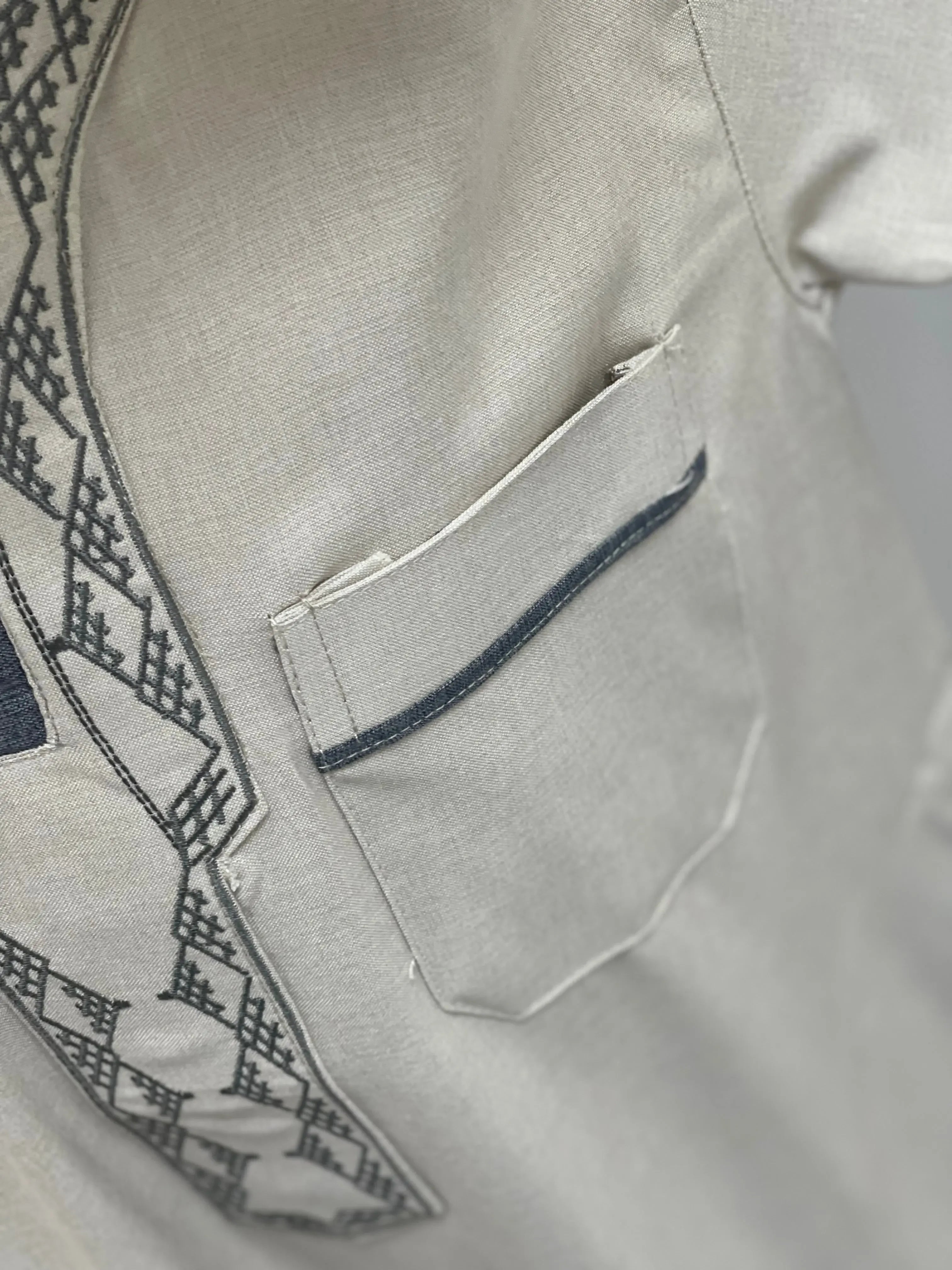 Kids' High-Quality Thobe - Multiple Sizes and Colors Palestinian Elegance