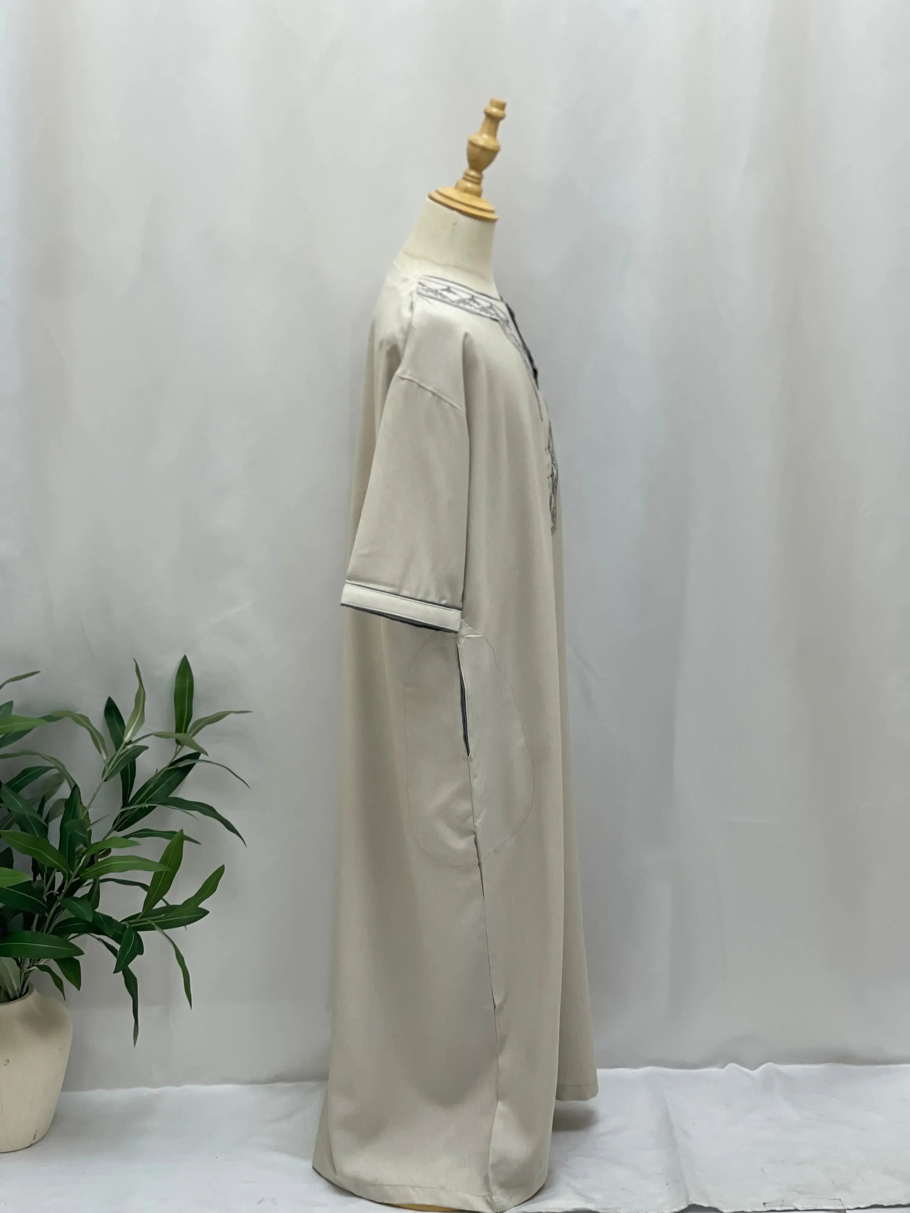 Kids' High-Quality Thobe - Multiple Sizes and Colors Palestinian Elegance