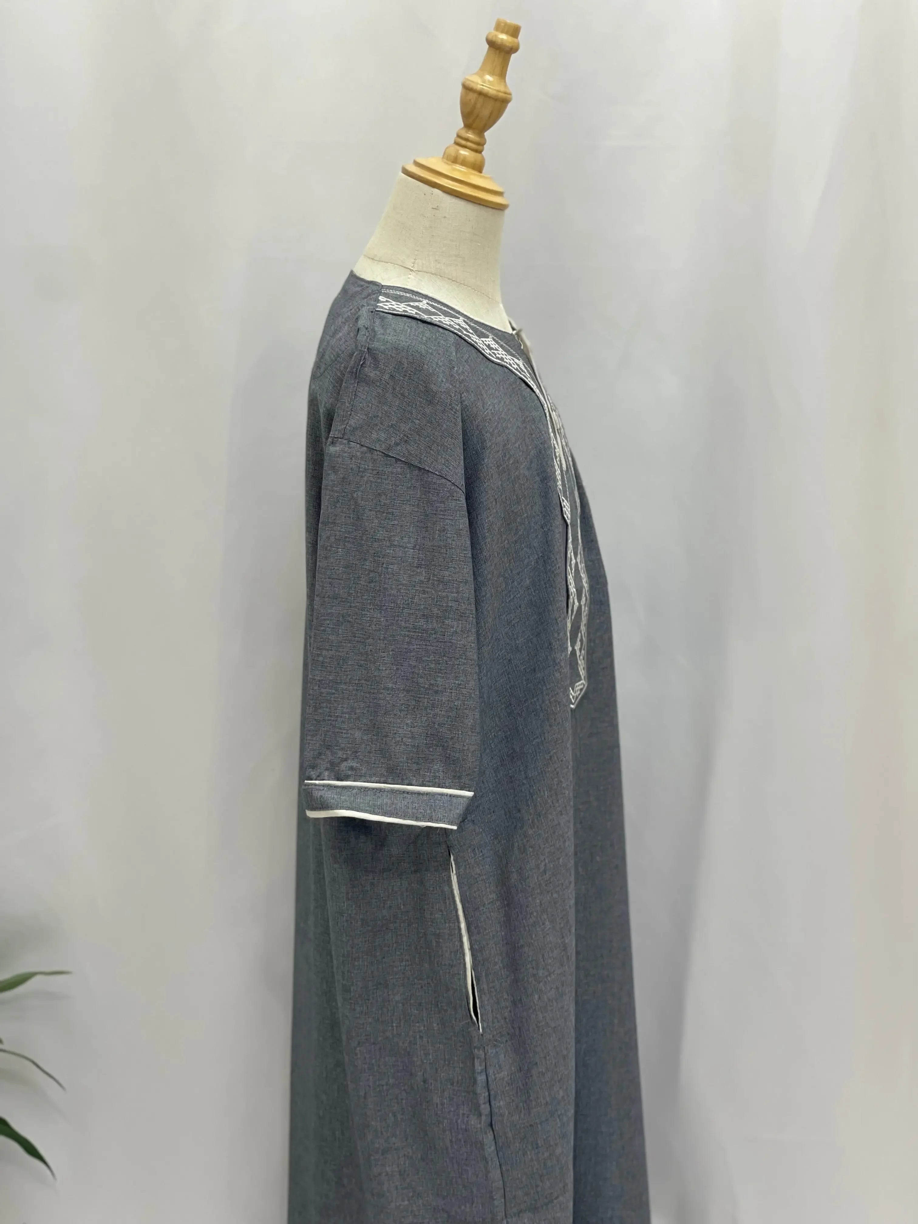 Kids' High-Quality Thobe - Multiple Sizes and Colors Palestinian Elegance