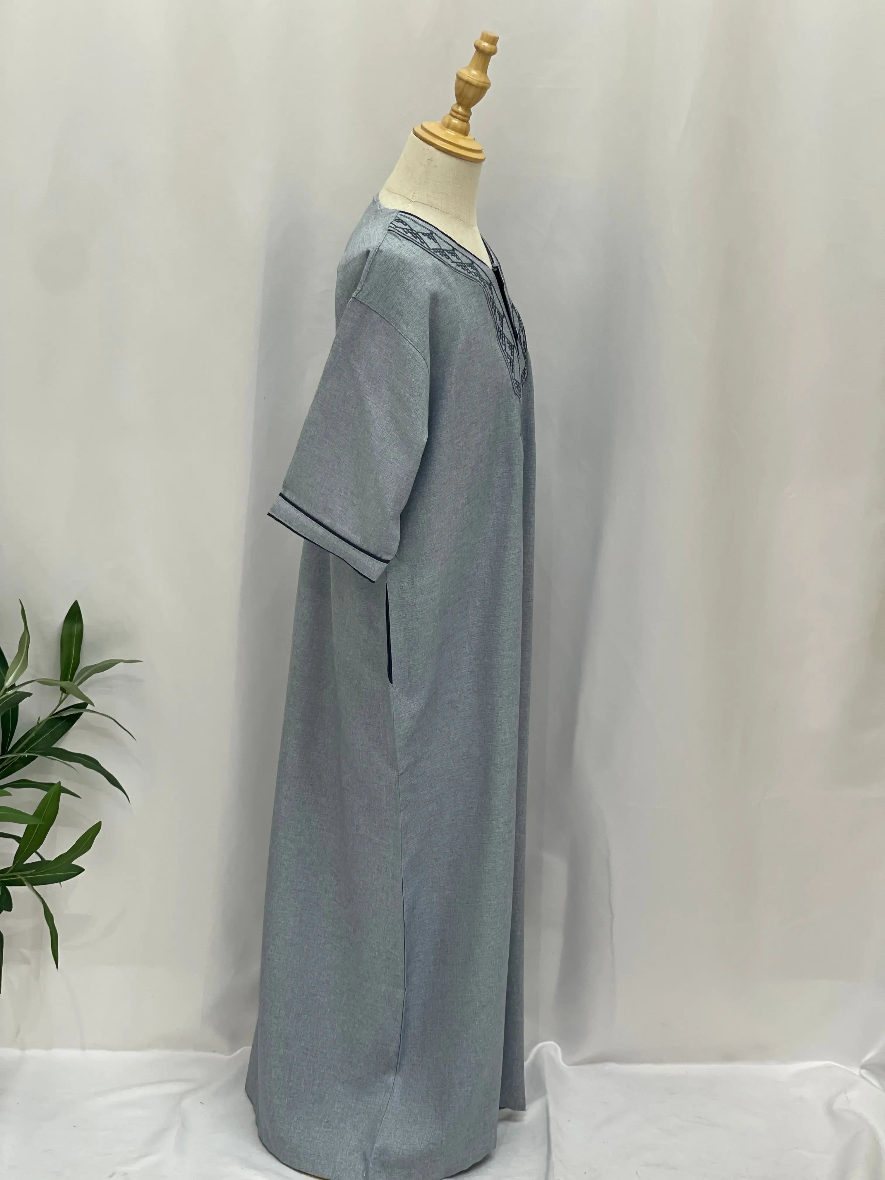 Kids' High-Quality Thobe - Multiple Sizes and Colors Palestinian Elegance