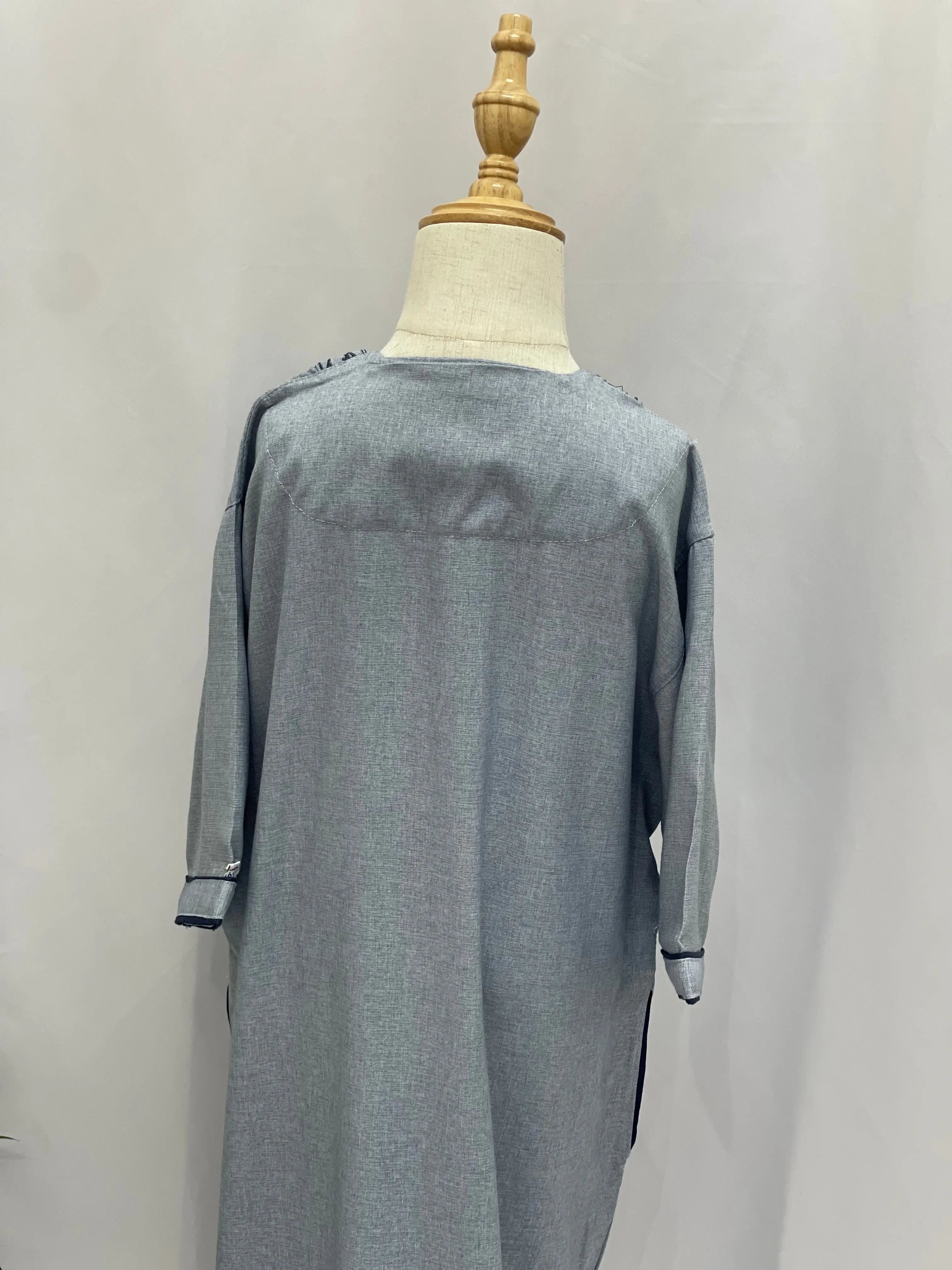 Kids' High-Quality Thobe - Multiple Sizes and Colors Palestinian Elegance