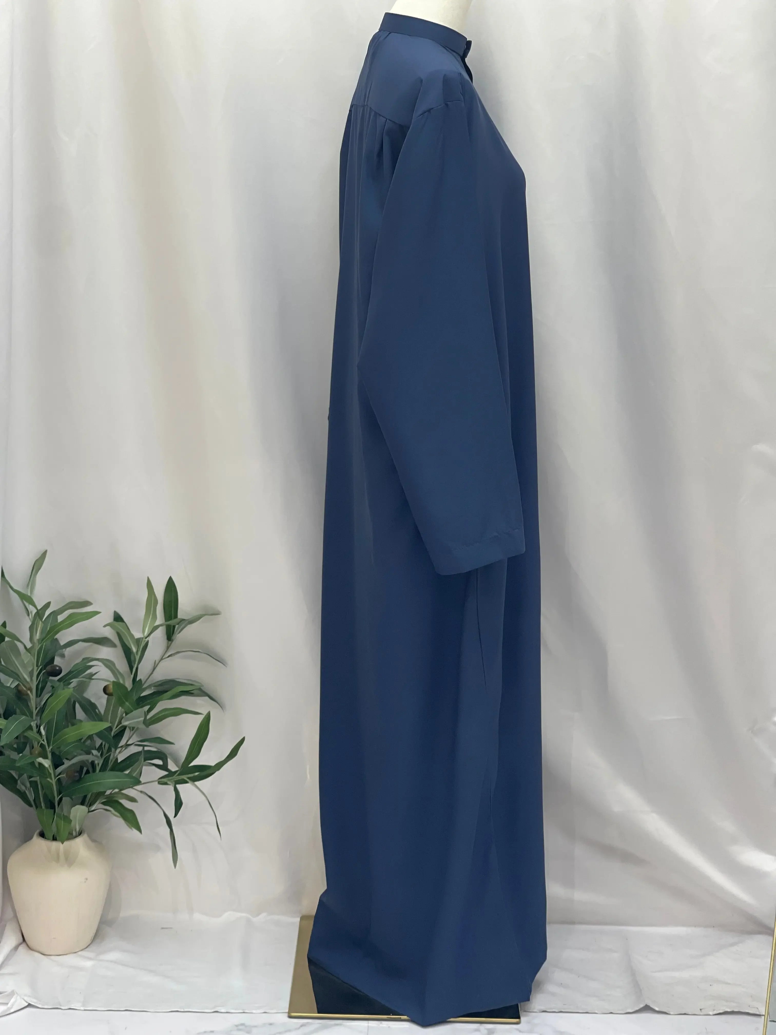 Basic High-Quality Men's Thobe - Timeless Comfort & Style Palestinian Elegance