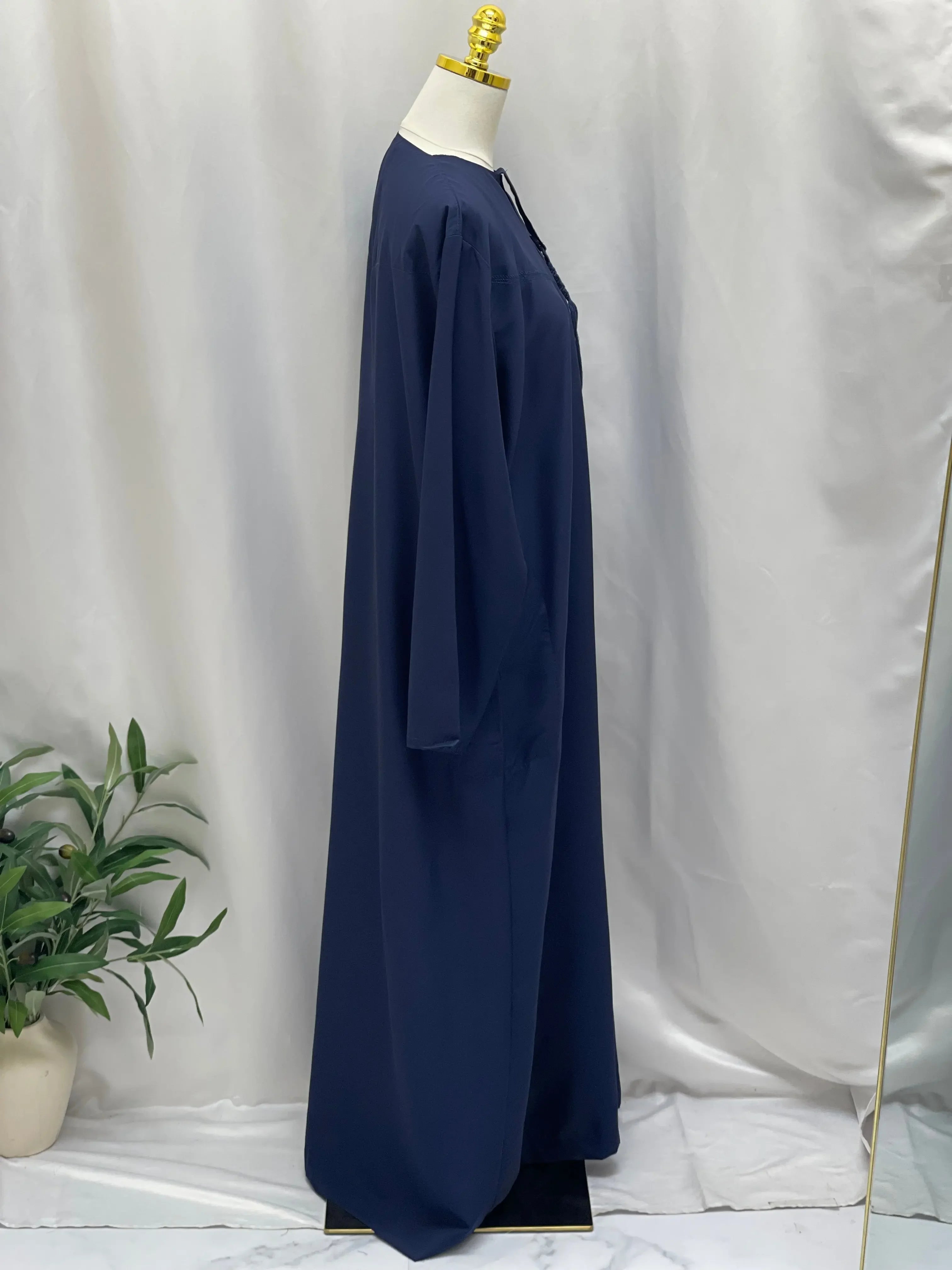 Men's High-Quality Thobe with Sharshoba Tassel -l Palestinian Elegance