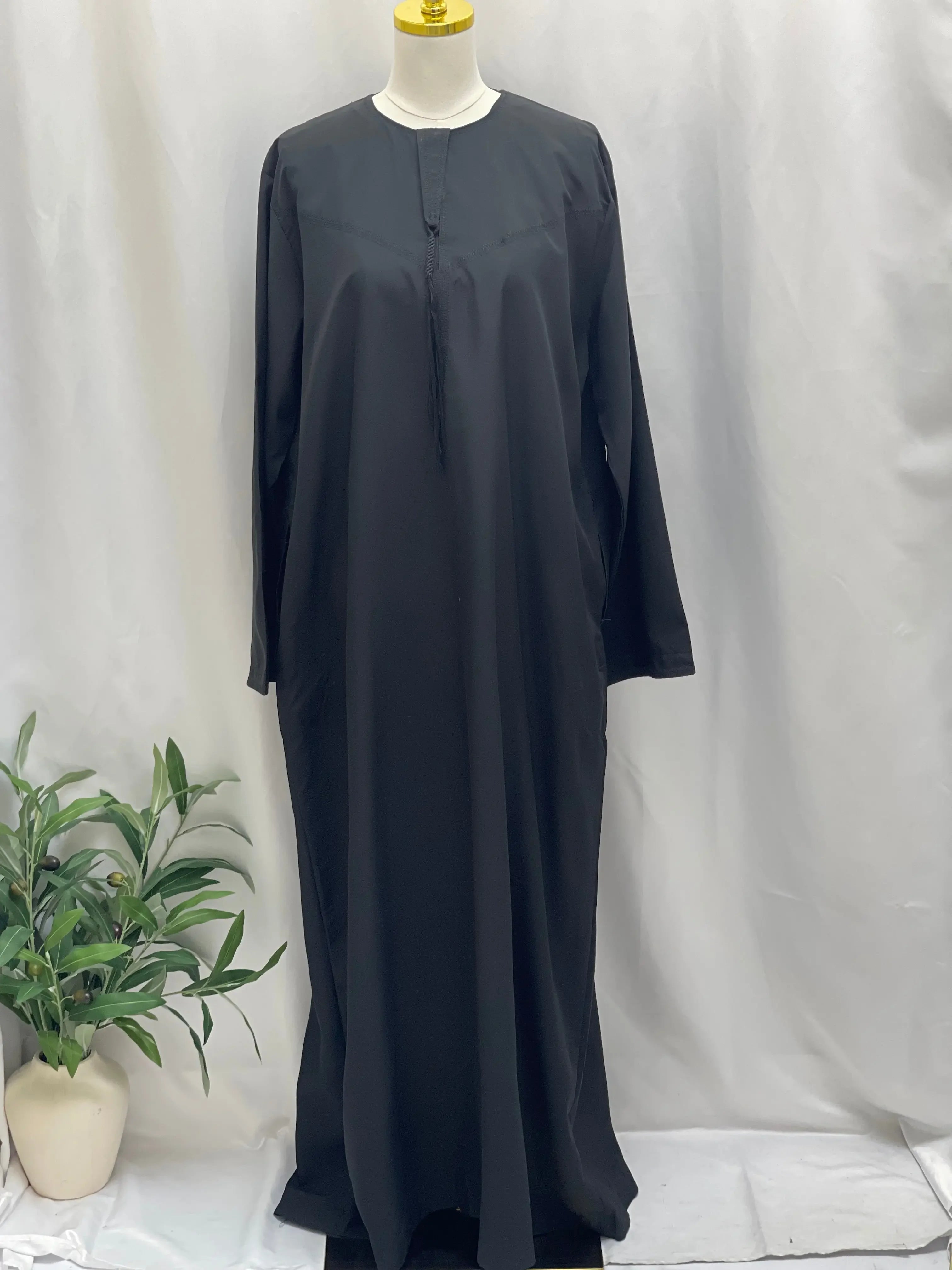 Men's High-Quality Thobe with Sharshoba Tassel -l Palestinian Elegance