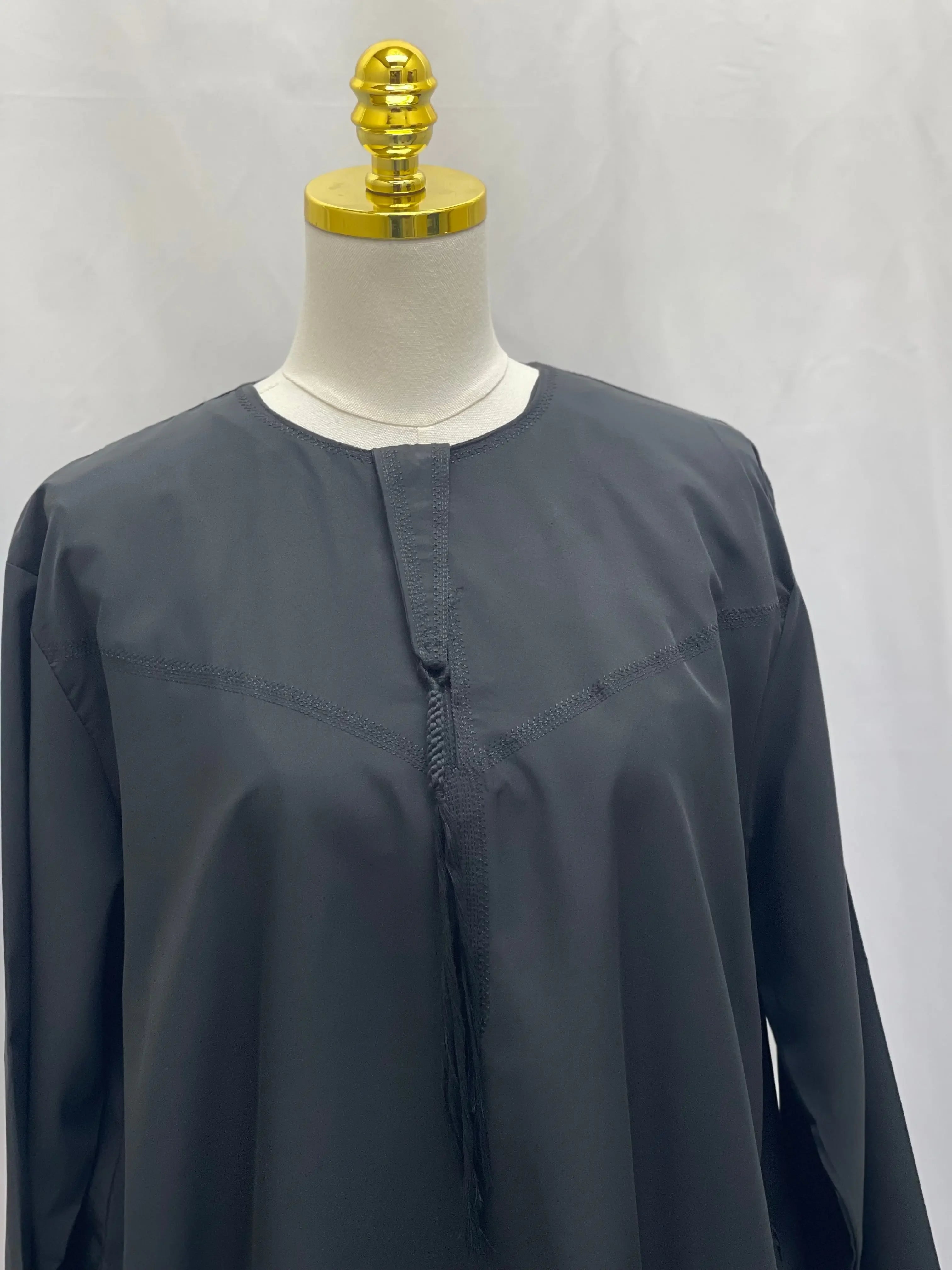 Men's High-Quality Thobe with Sharshoba Tassel -l Palestinian Elegance