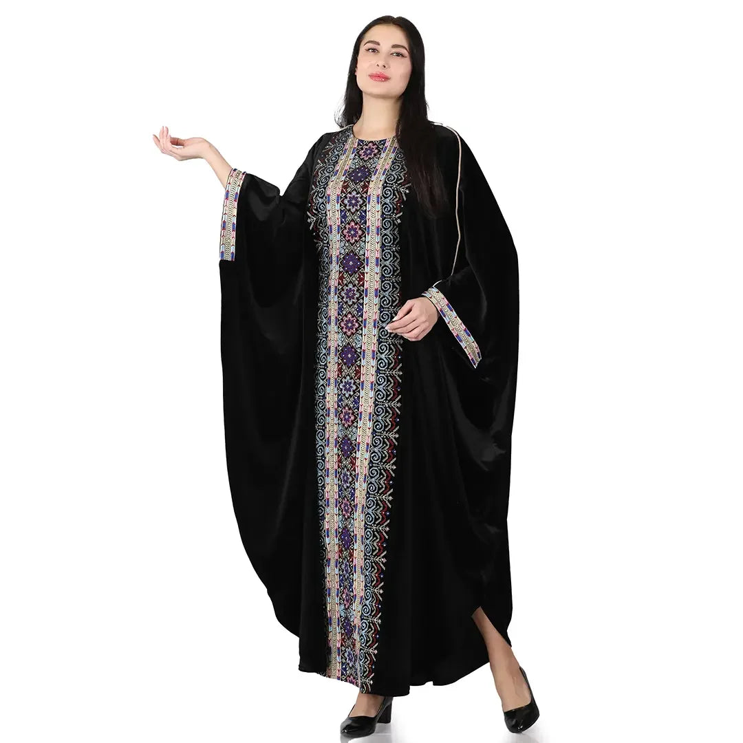 Embroidered Cap Velvet: Style and Sophistication in One - Palestinian Elegance
