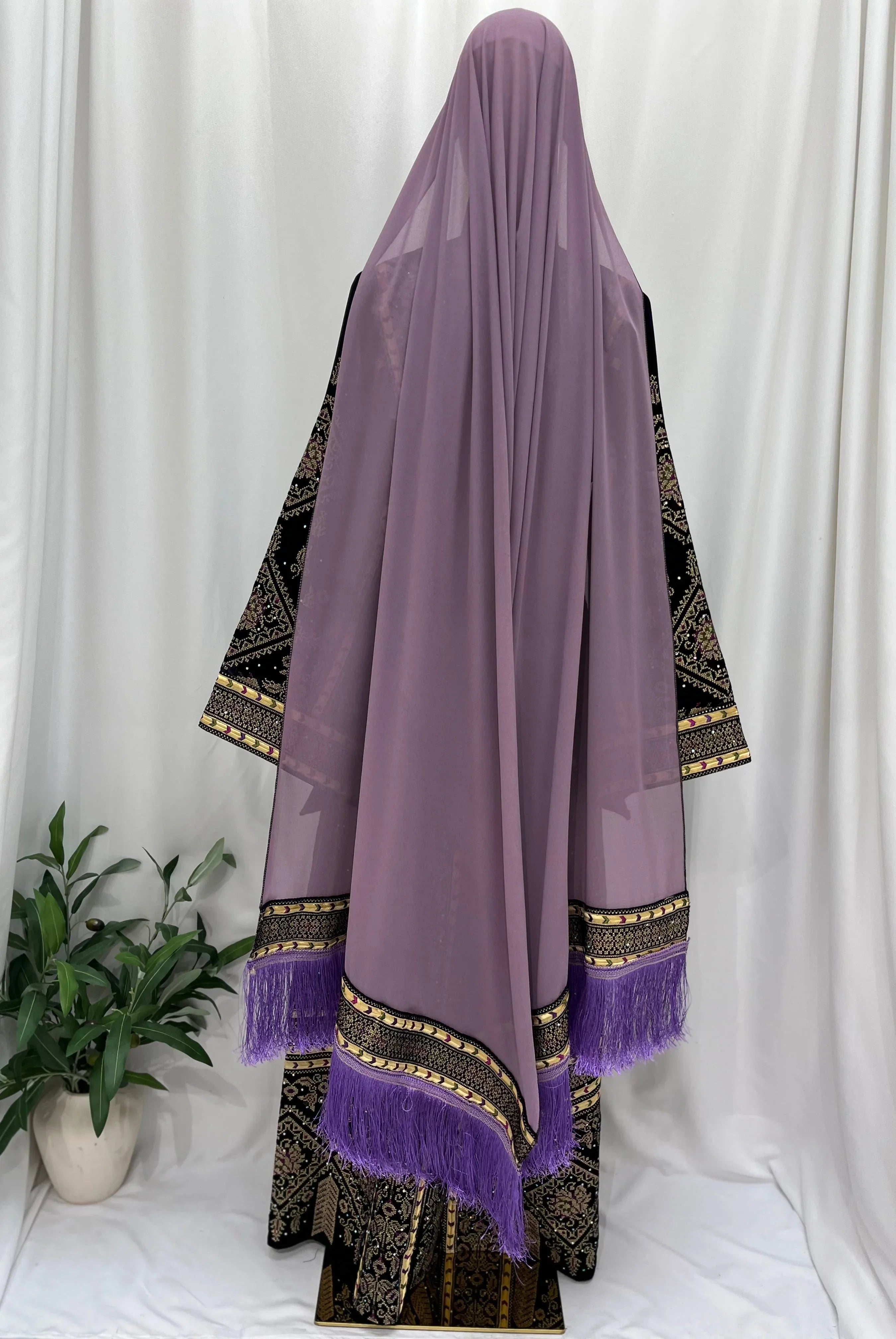 Lavine Velvet Embroidered Thobe Palestinian Elegance