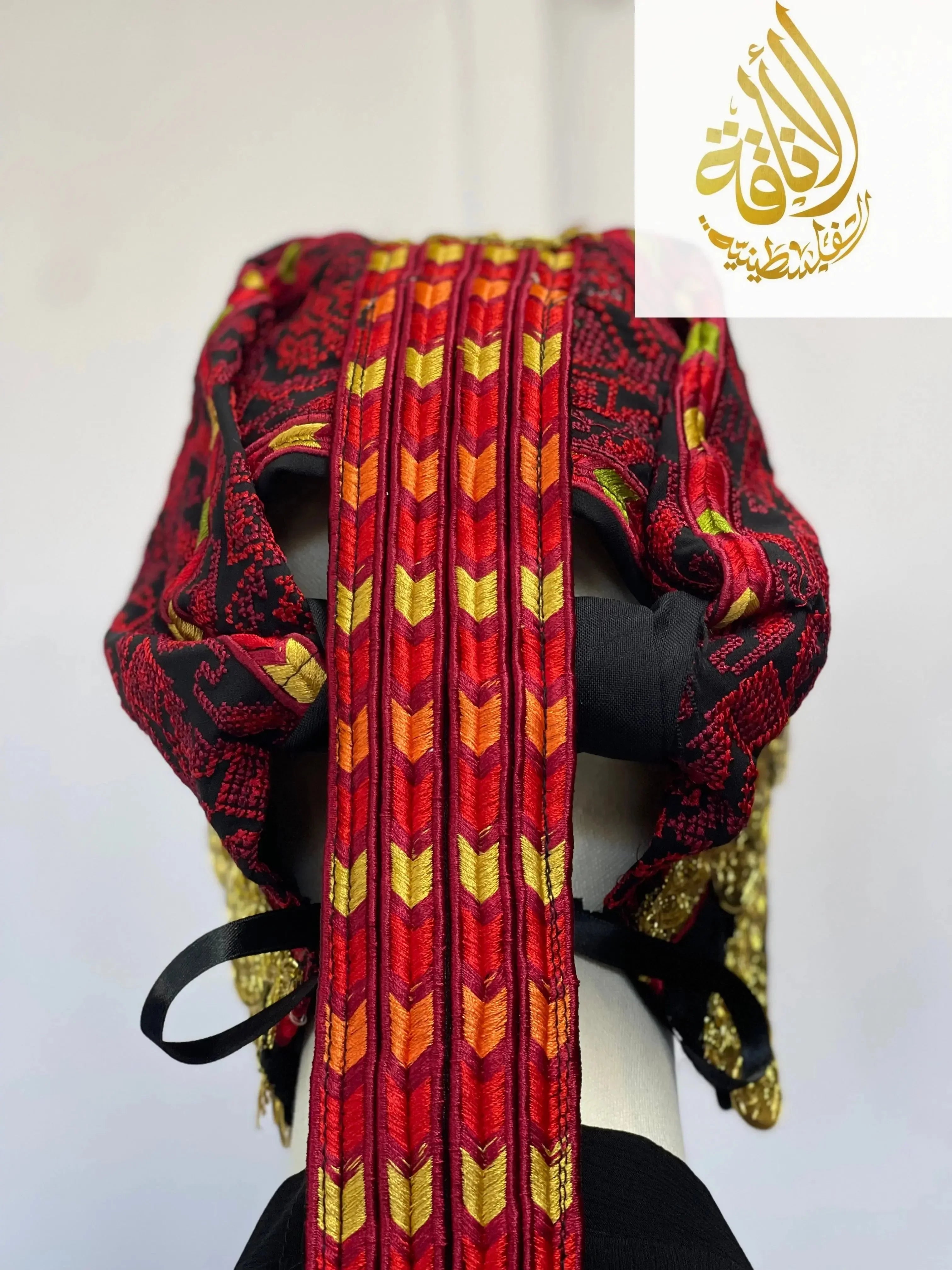 Luxurious Elegance: Awka Gold Liras Collectiong Palestinian Elegance
