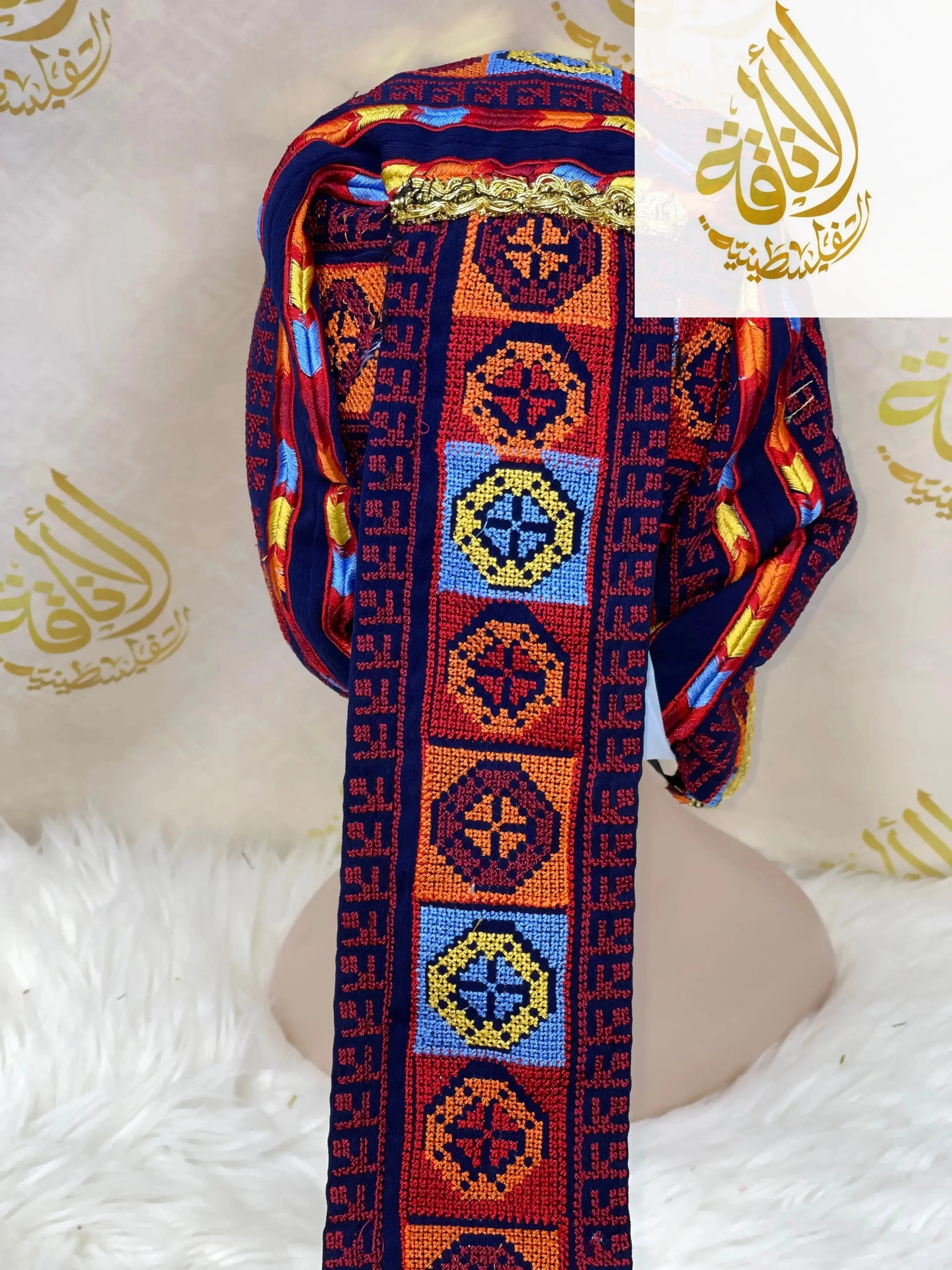 Luxurious Elegance: Awka Gold Liras Collectiong Palestinian Elegance