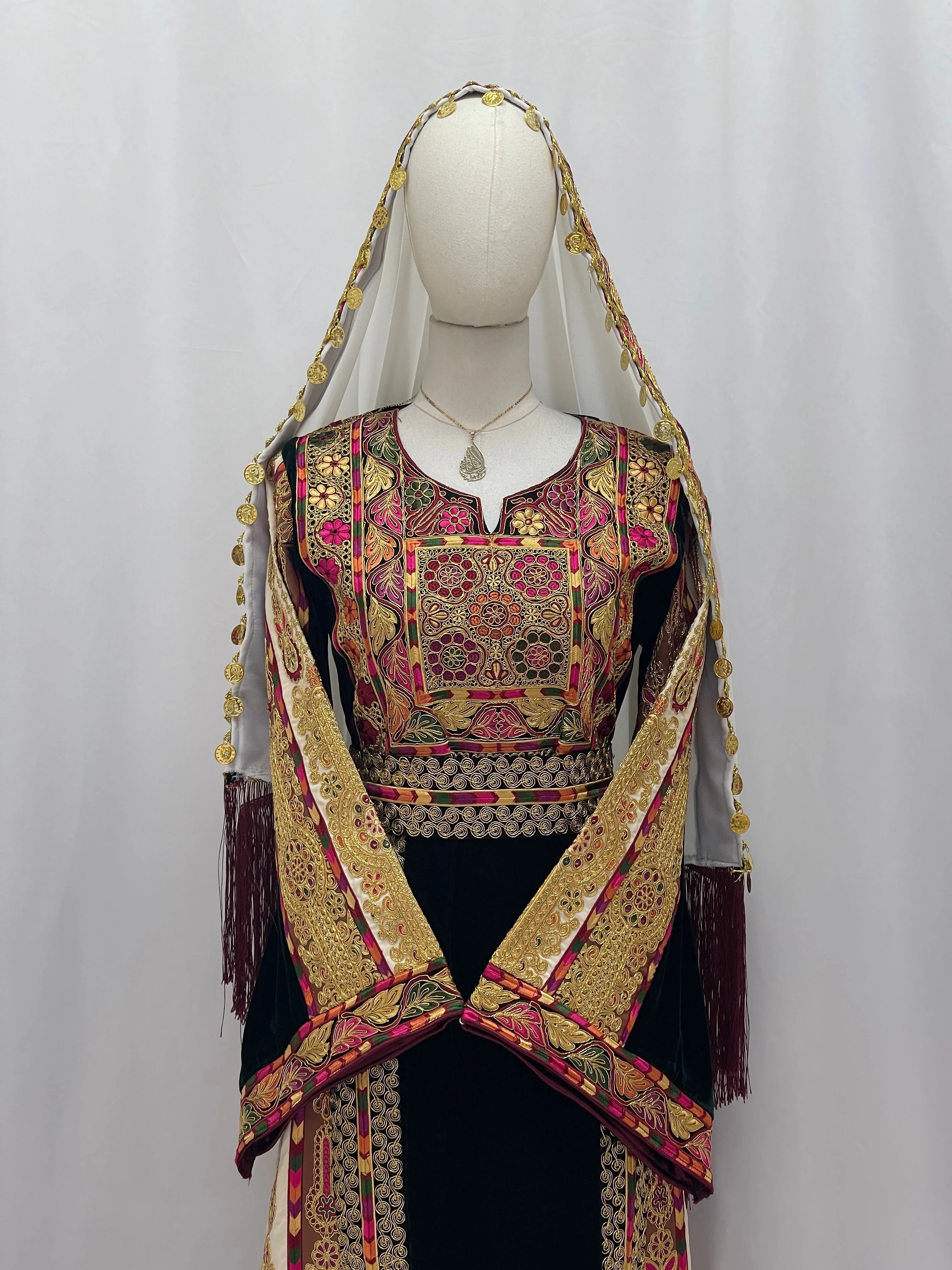 Malika Queen Emerald Thobe with intricate embroidery and elegant design for special occasions