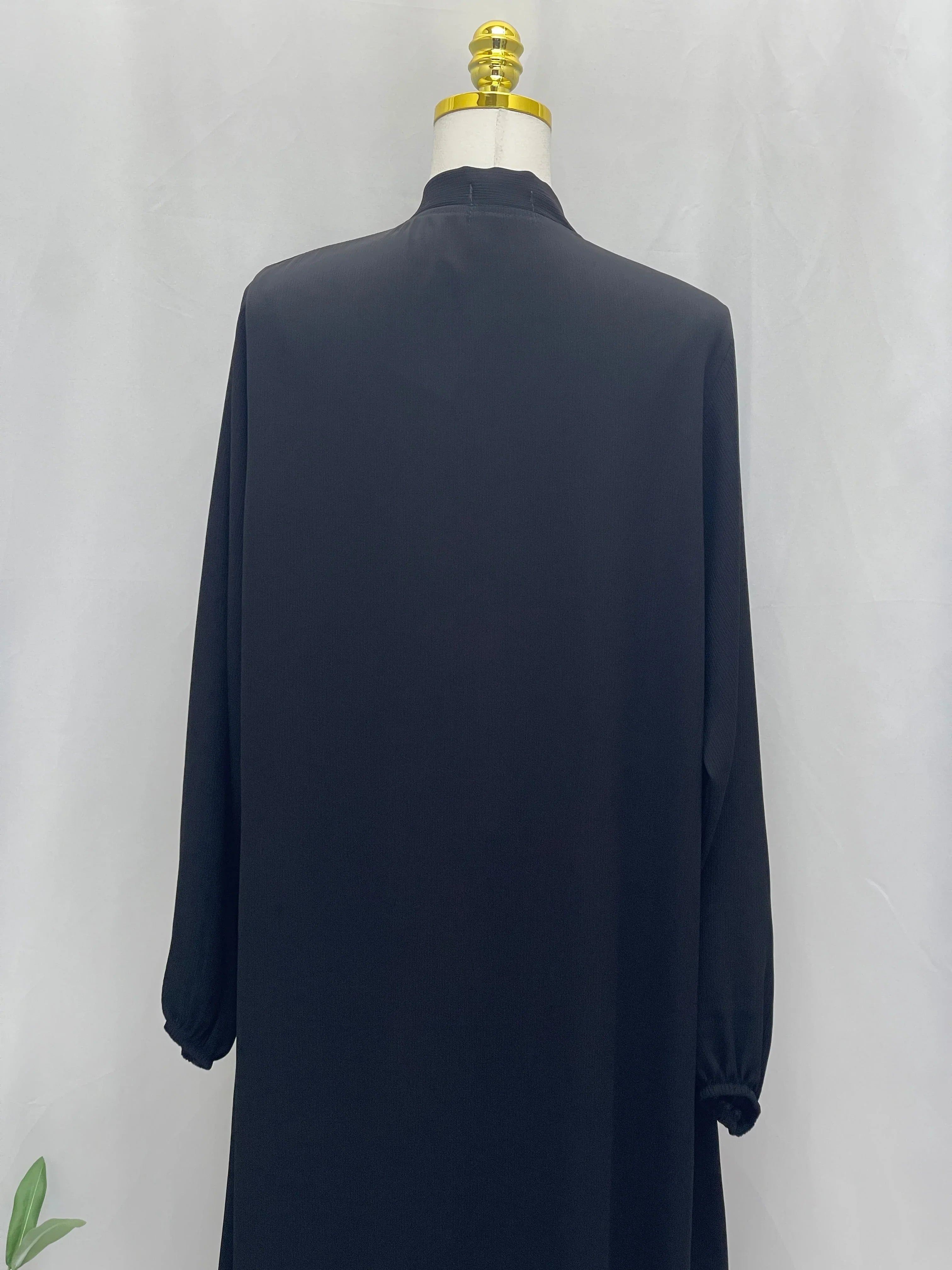 Palestinian Elegance Modesty Long Set black long back view high collar long sleeves elastic cuffs