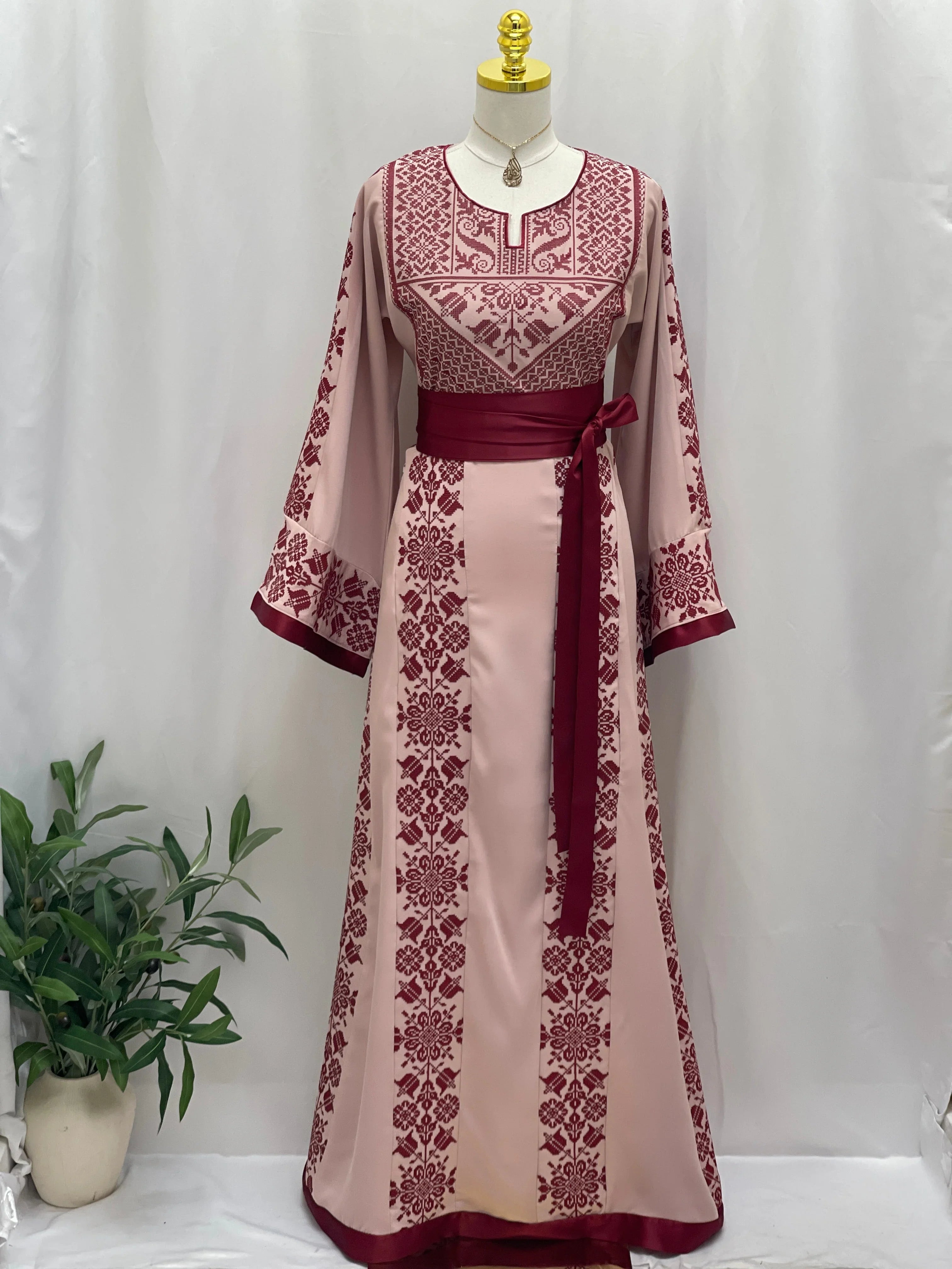 Raneem Warde Thobe: Palestinian Inspired Dress Palestinian Elegance