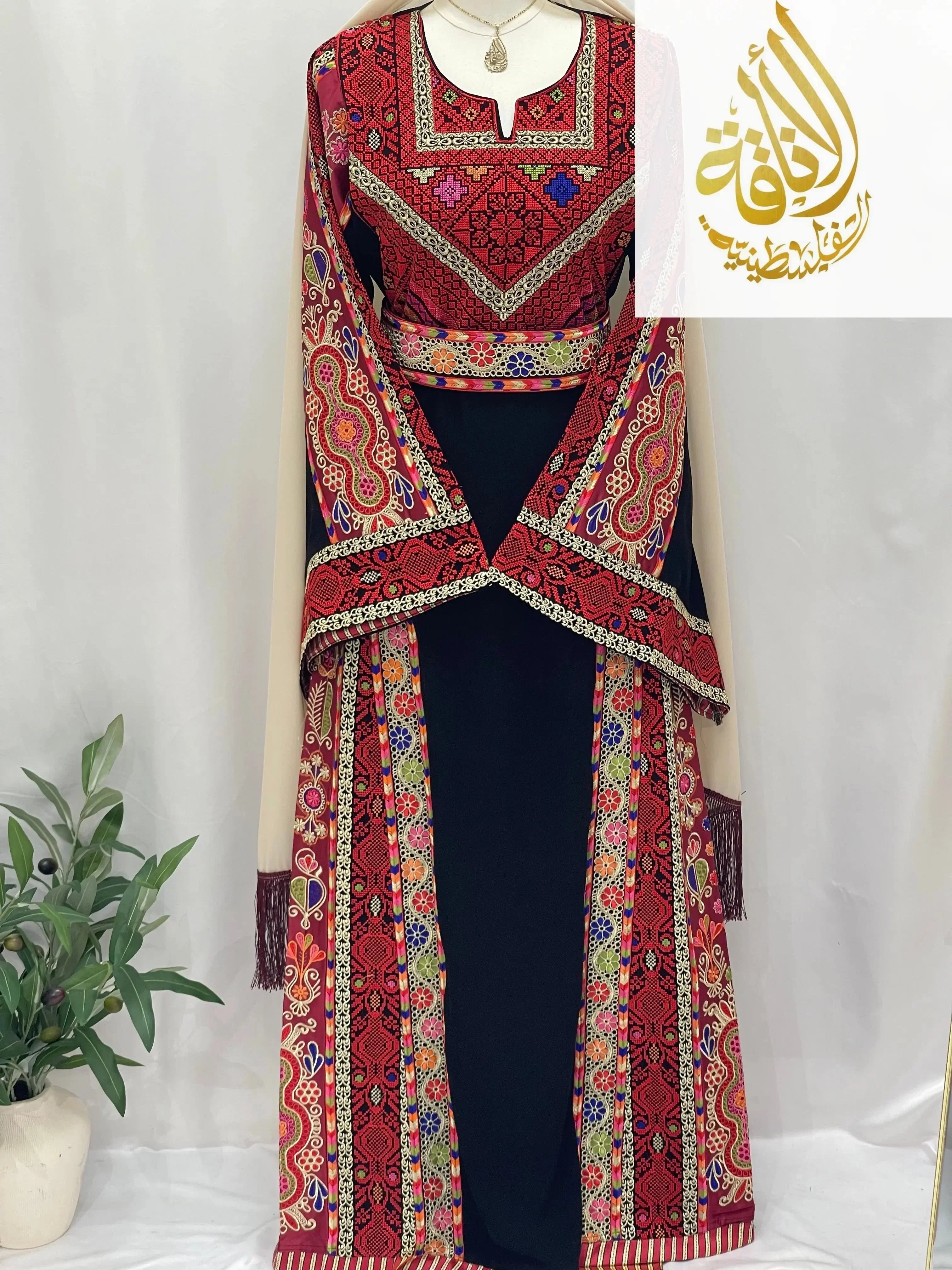 Ranen Malika Thoub – Luxurious Black Kasab Elegance - Palestinian Elegance